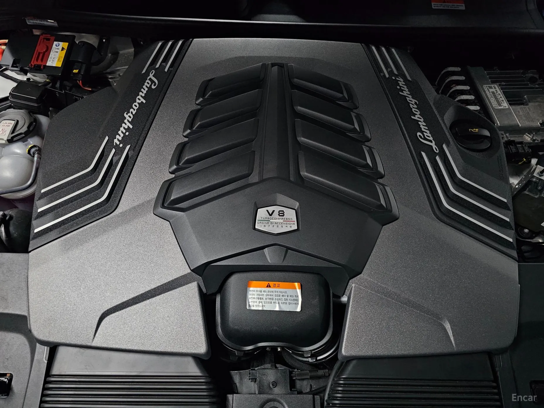 Lamborghini Urus превью 7