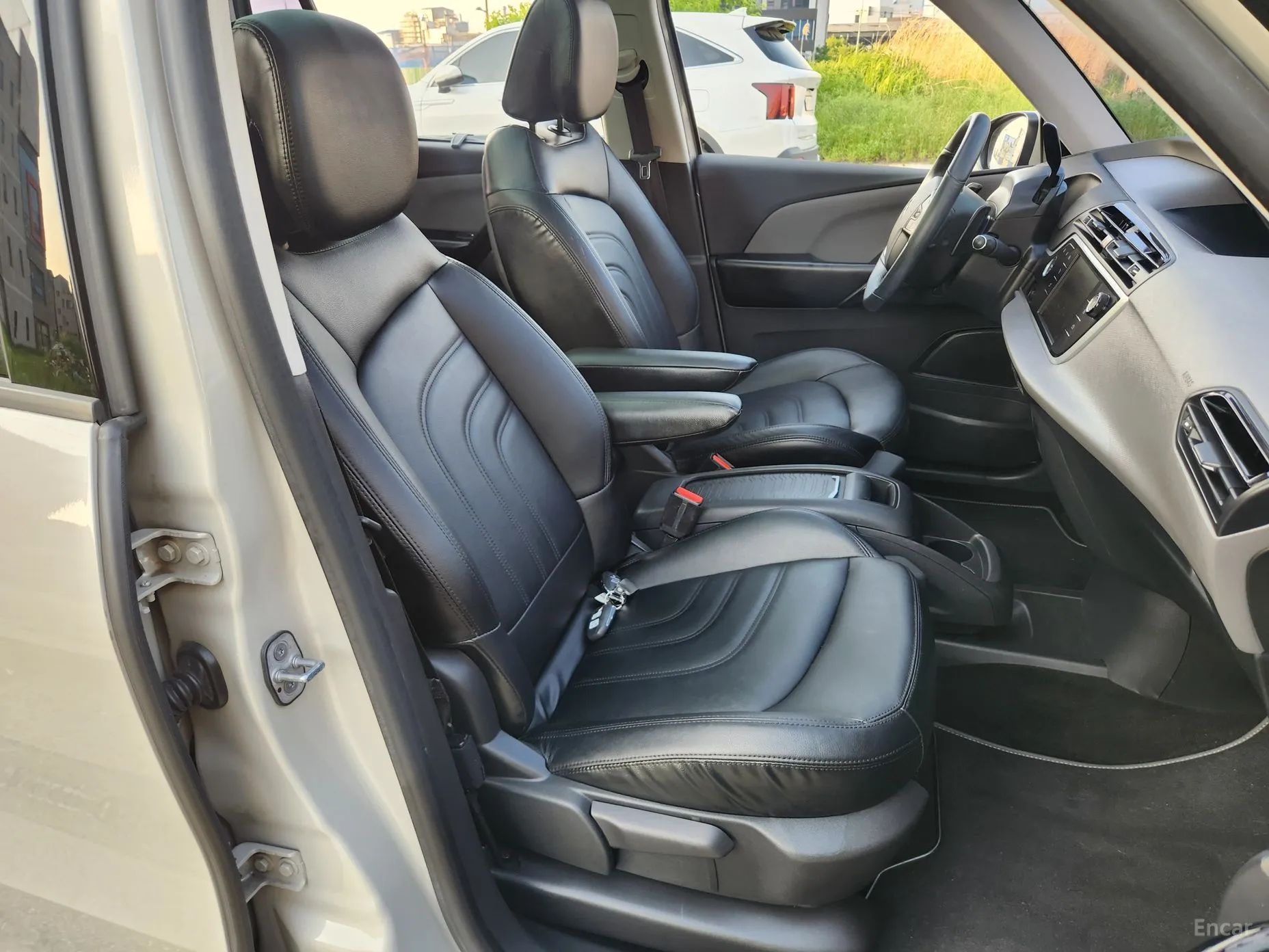 Citroën/DS Grand C4 Picasso превью 15