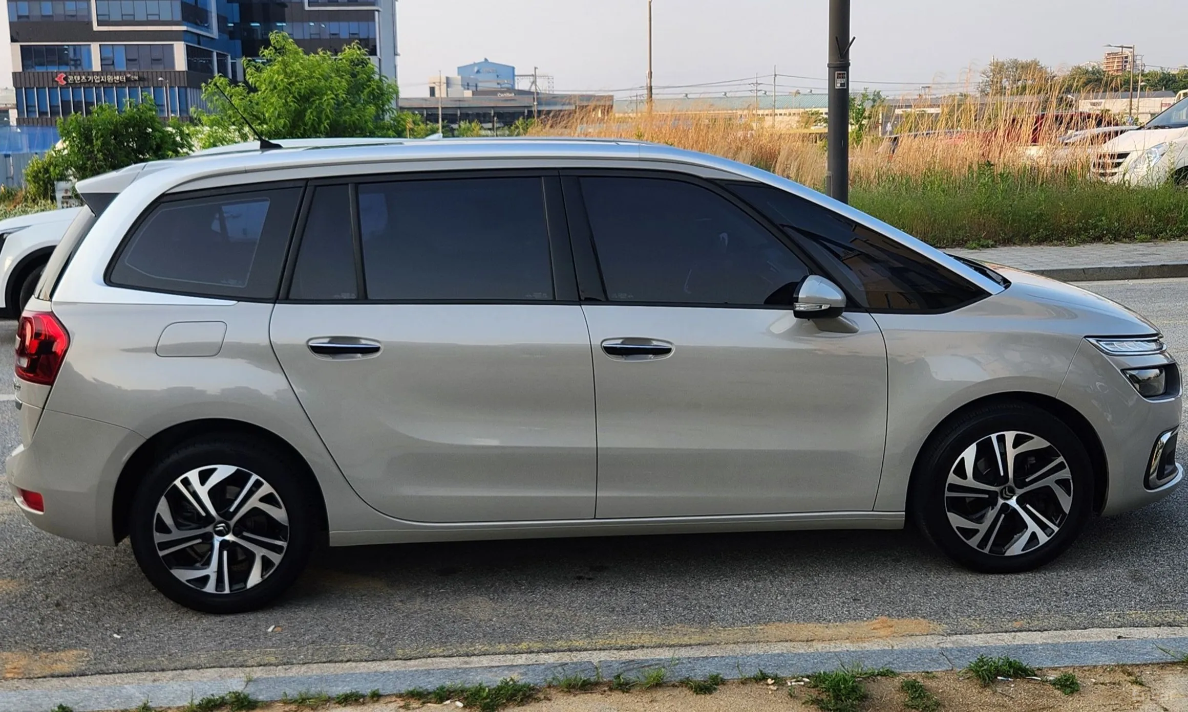 Citroën/DS Grand C4 Picasso превью 5