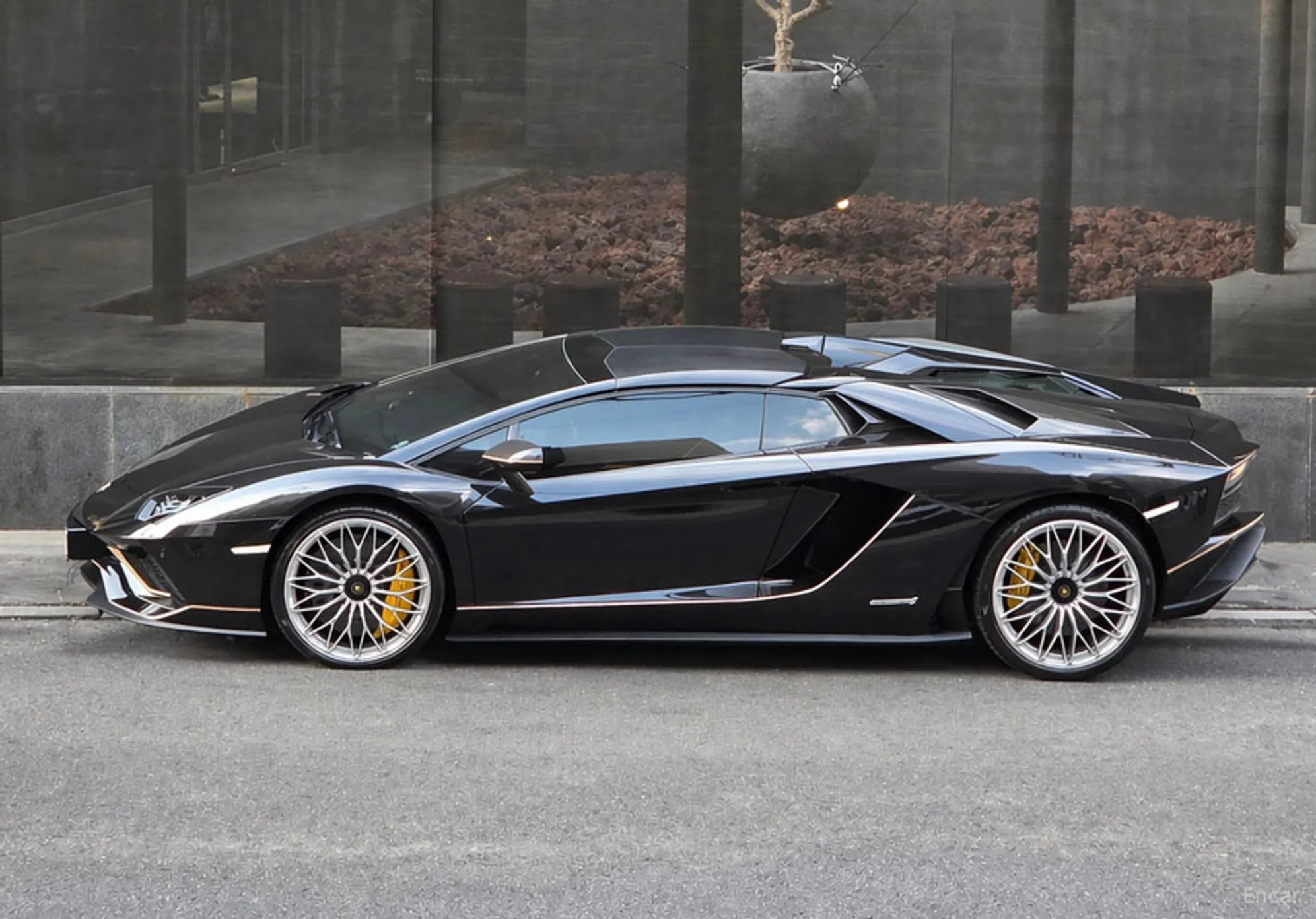 Lamborghini Aventador превью 3
