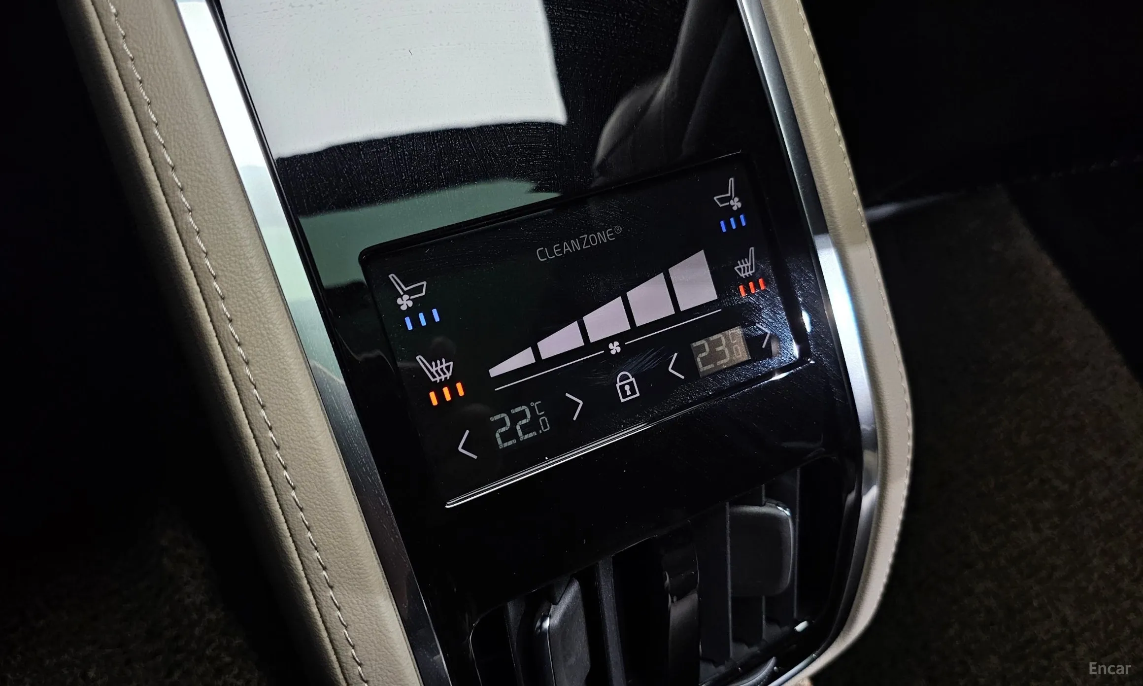 Volvo S90 превью 17