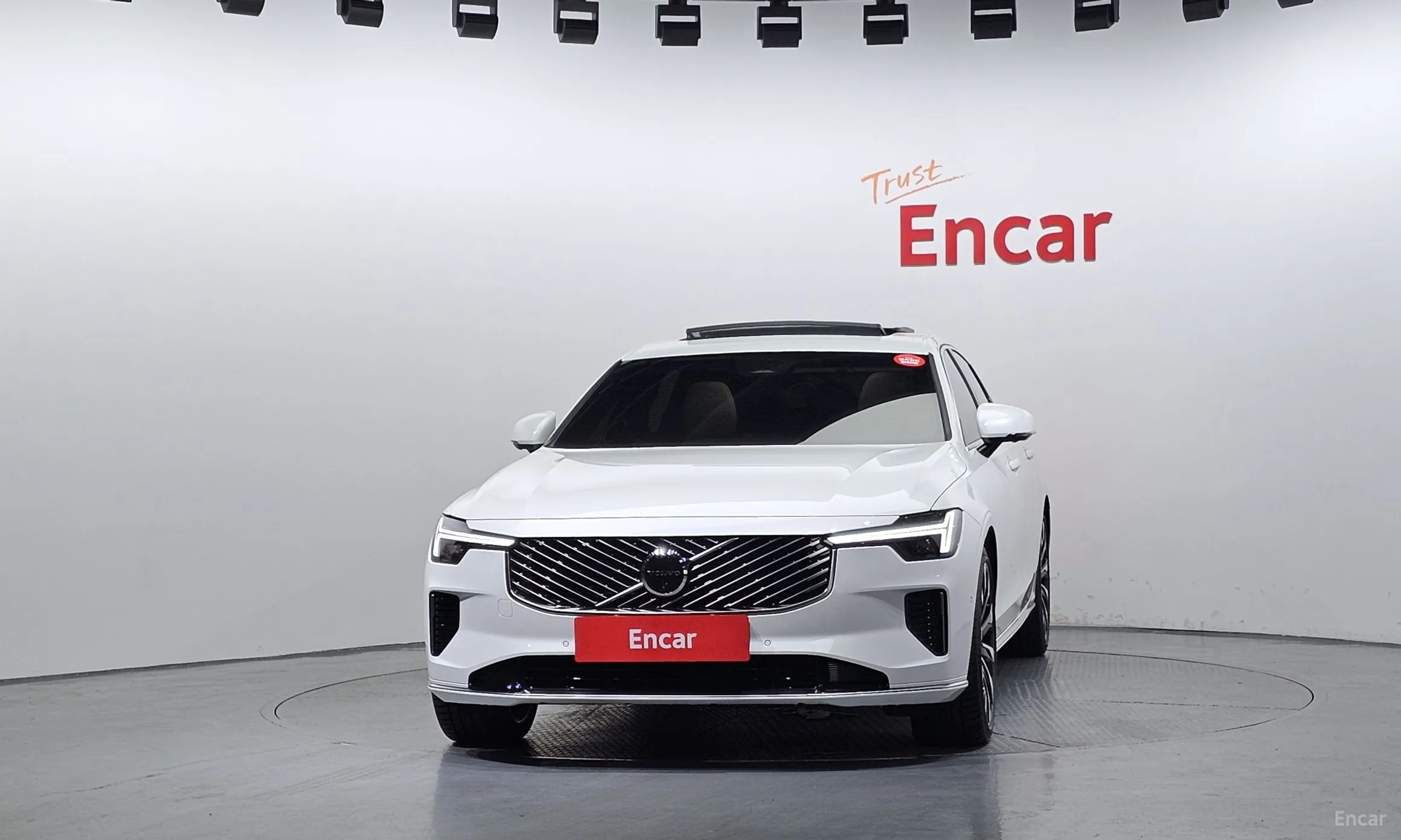 Volvo S90 превью 3