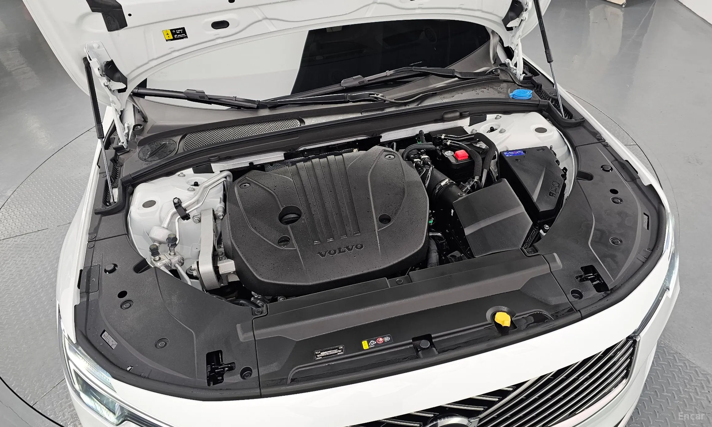Volvo S90 превью 6