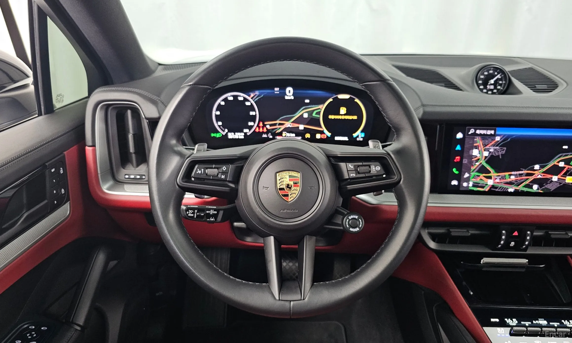 Porsche Cayenne (PO536) превью 13