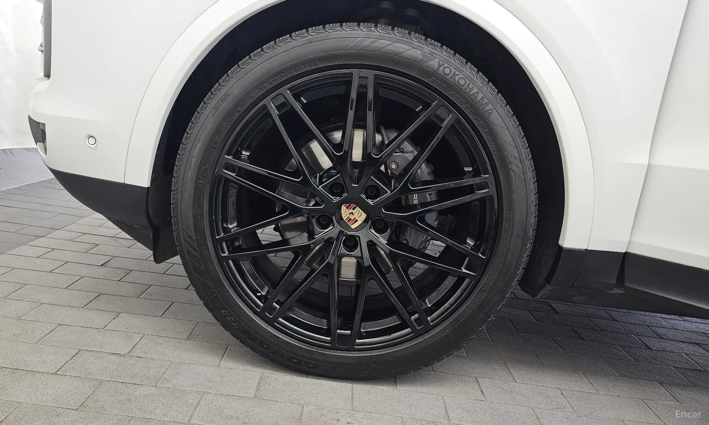 Porsche Cayenne (PO536) превью 5