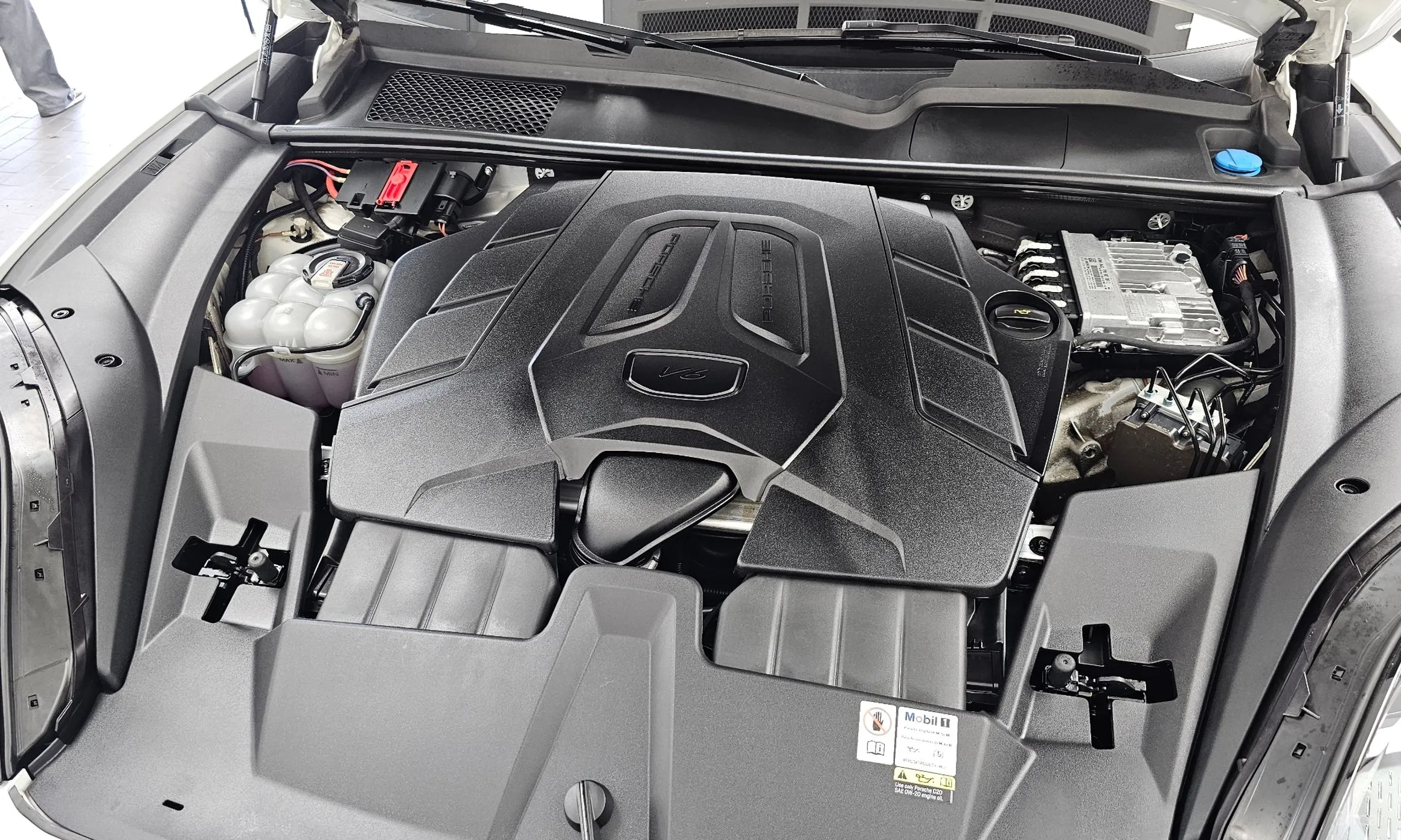 Porsche Cayenne (PO536) превью 6
