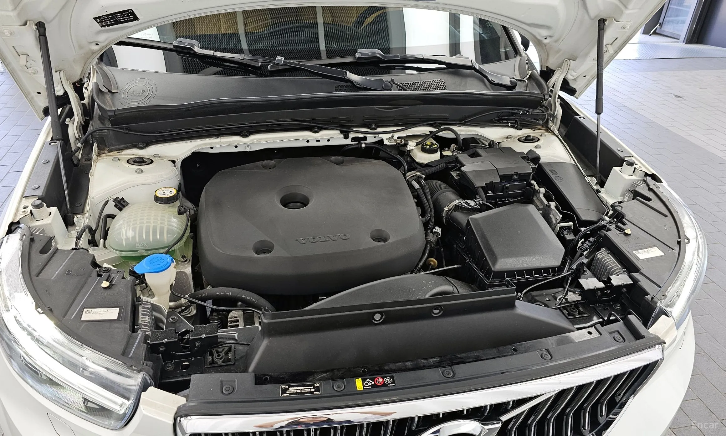 Volvo XC40 превью 6