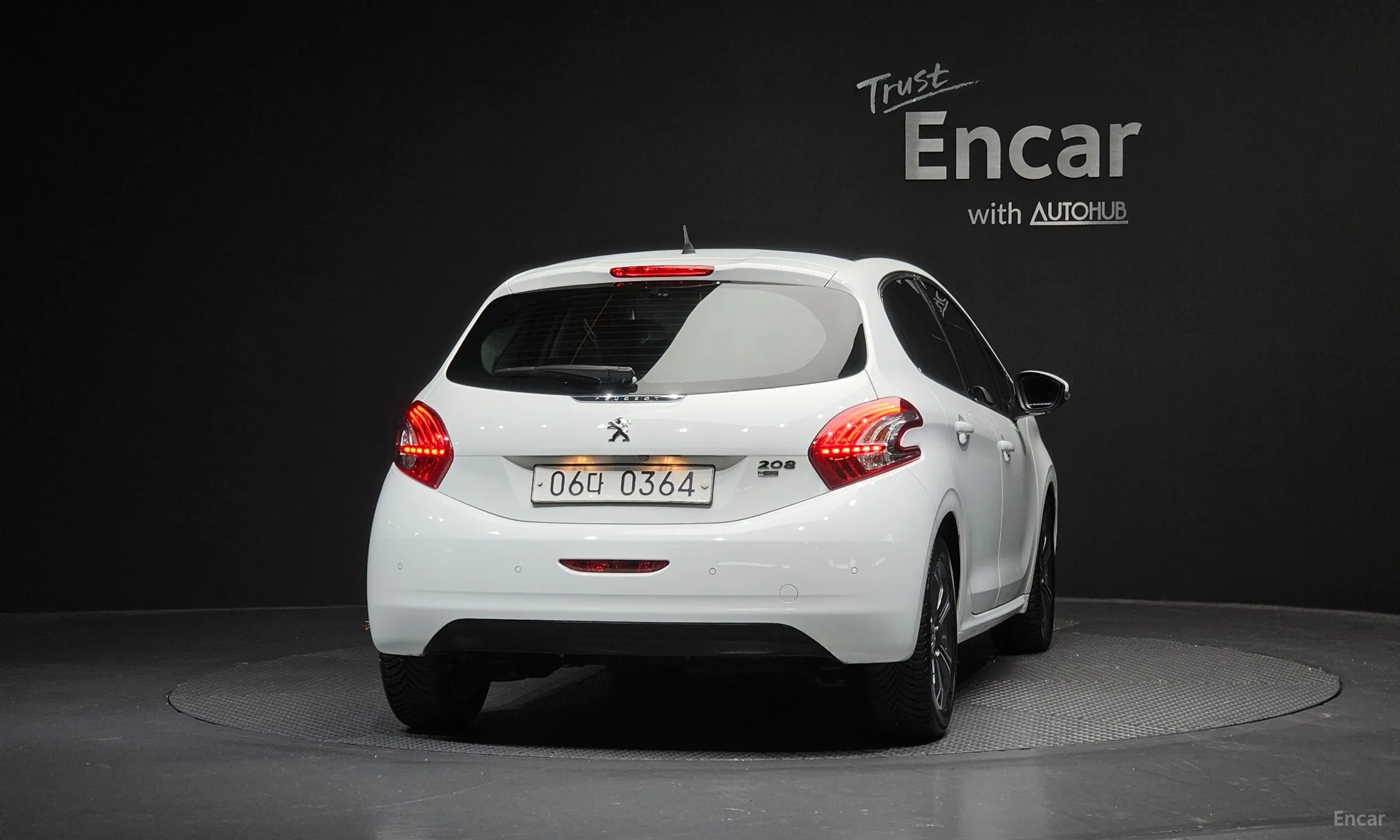 Peugeot 208 превью 4