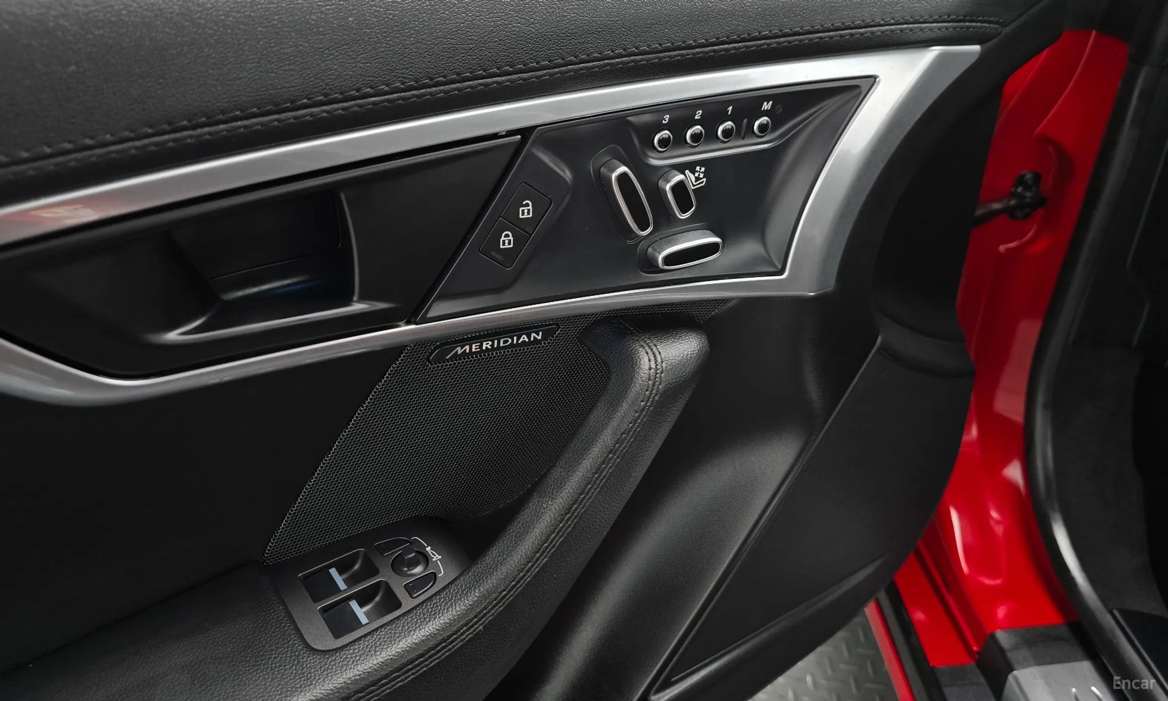 Jaguar F-TYPE превью 15