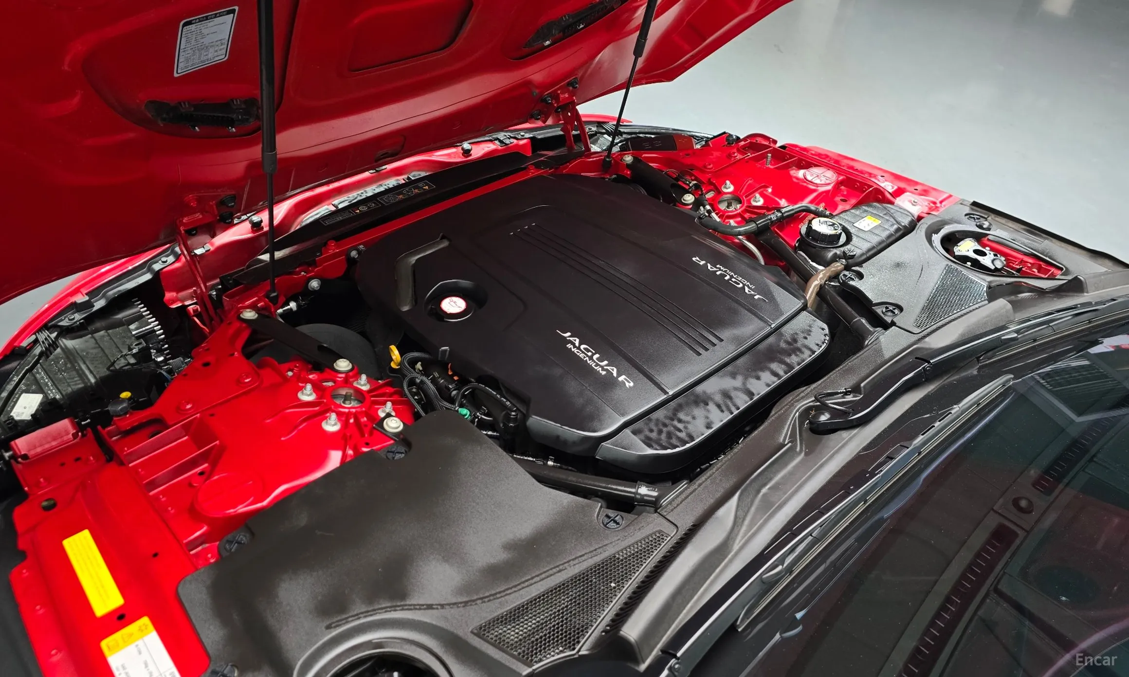 Jaguar F-TYPE превью 6