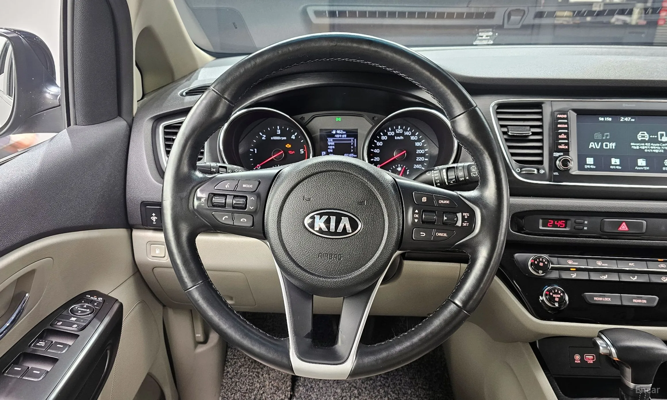 Kia Carnival превью 13