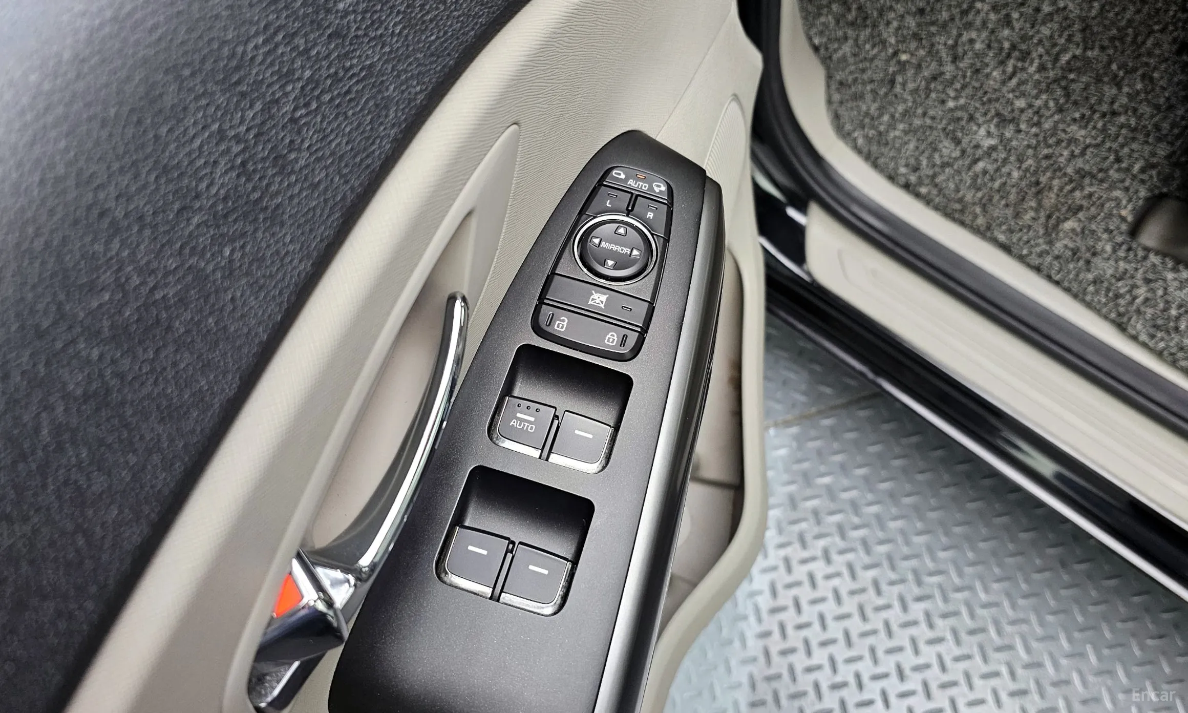 Kia Carnival превью 17