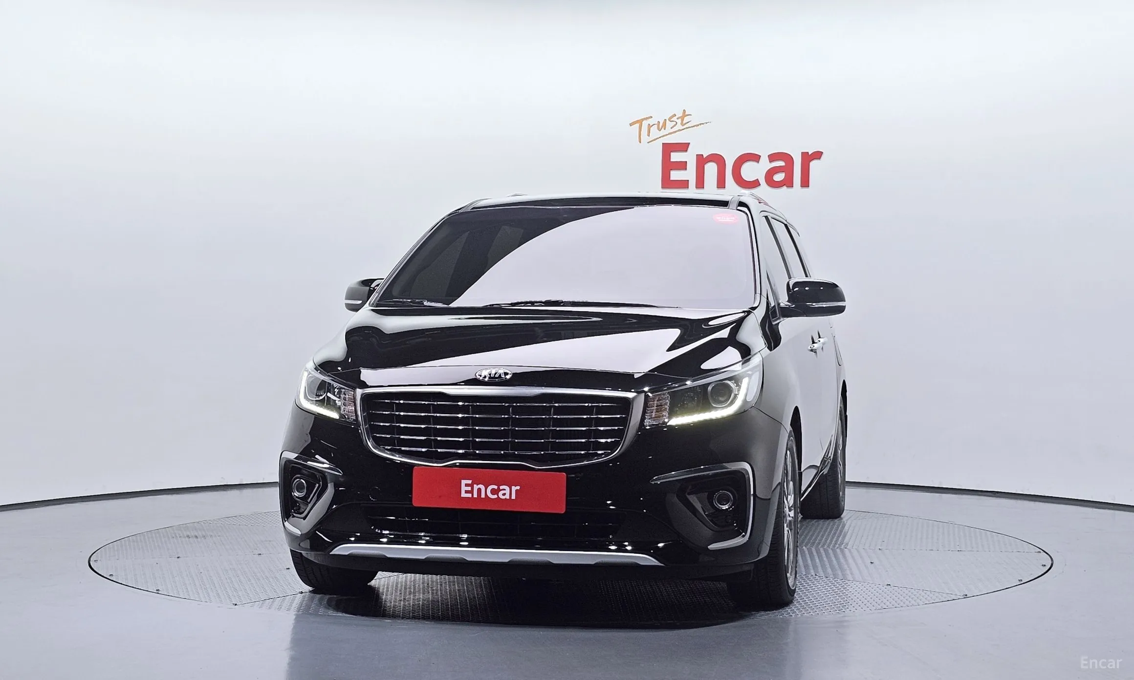 Kia Carnival превью 3