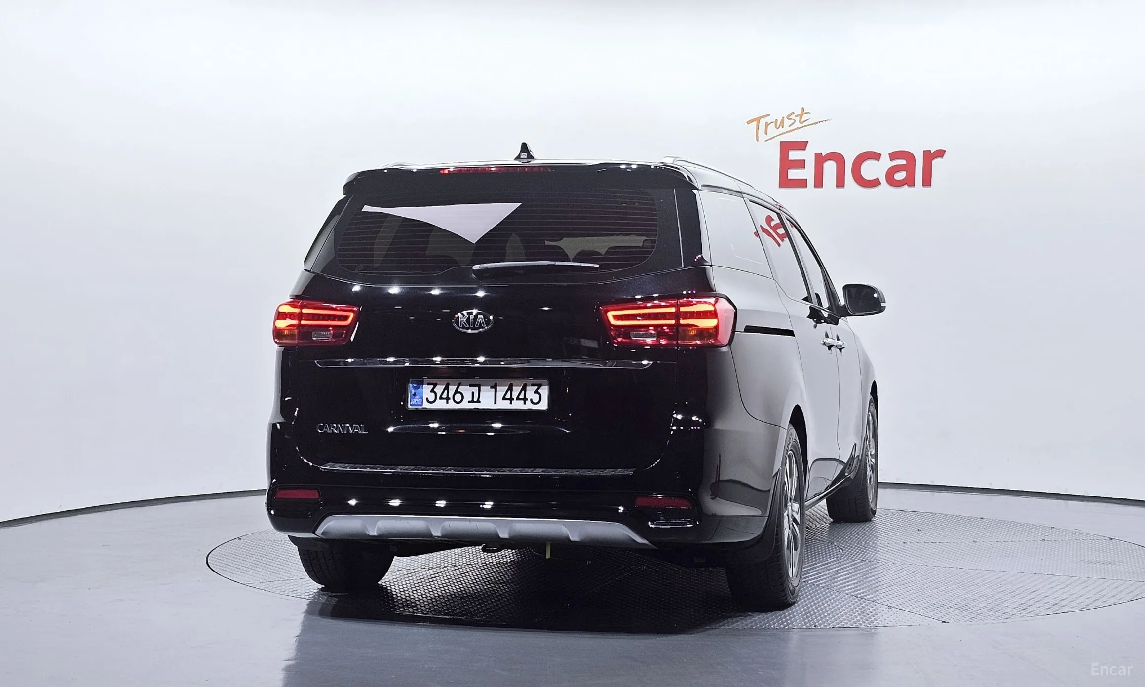 Kia Carnival превью 4