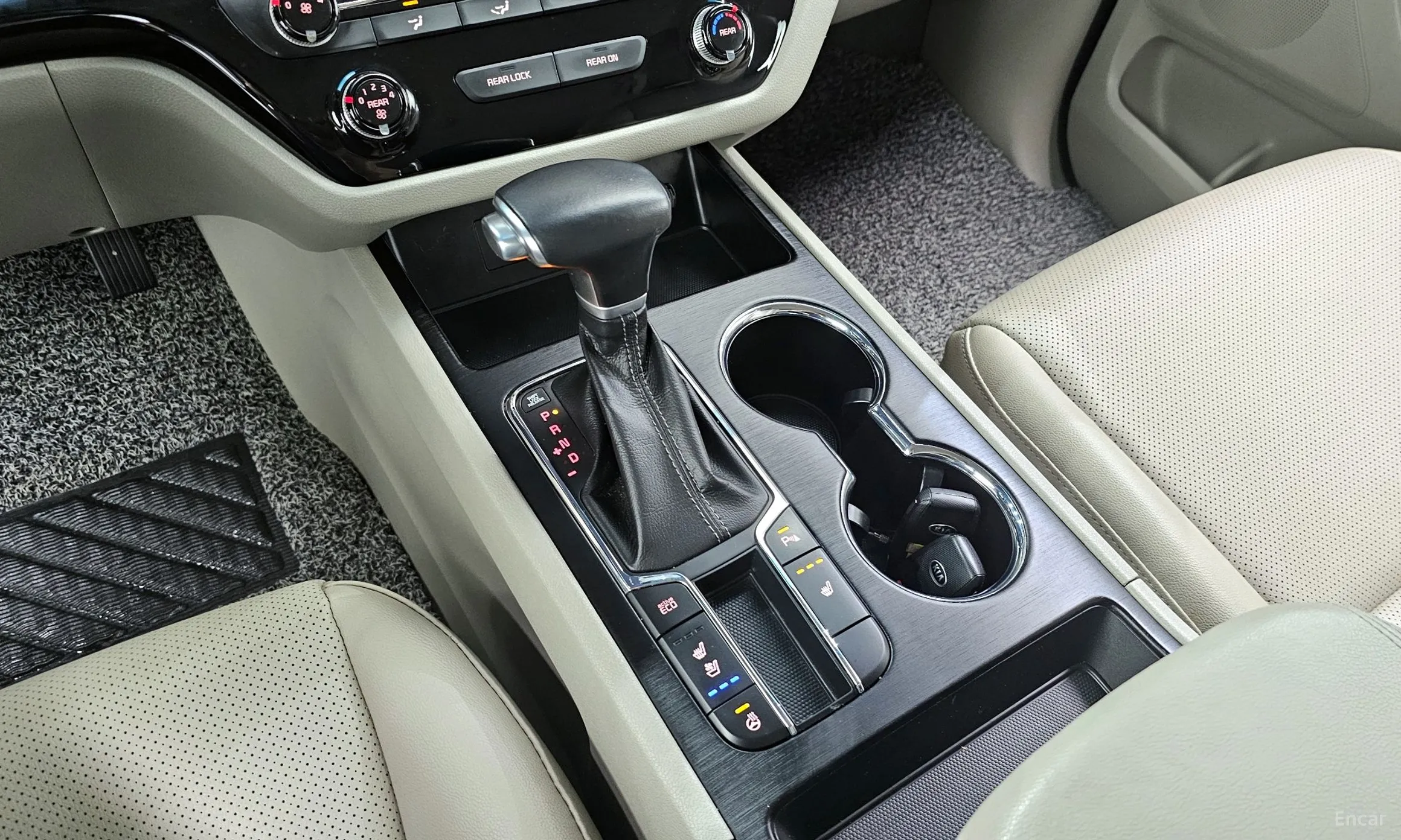 Kia Carnival превью 9