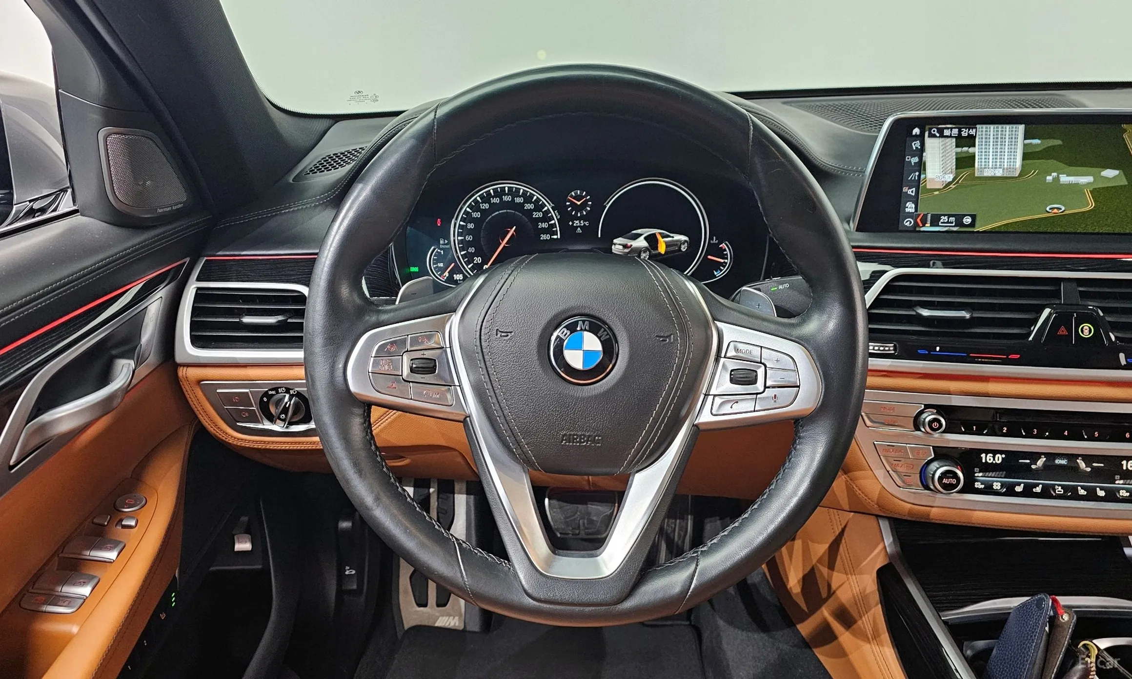 BMW 7 Series (G11) превью 12