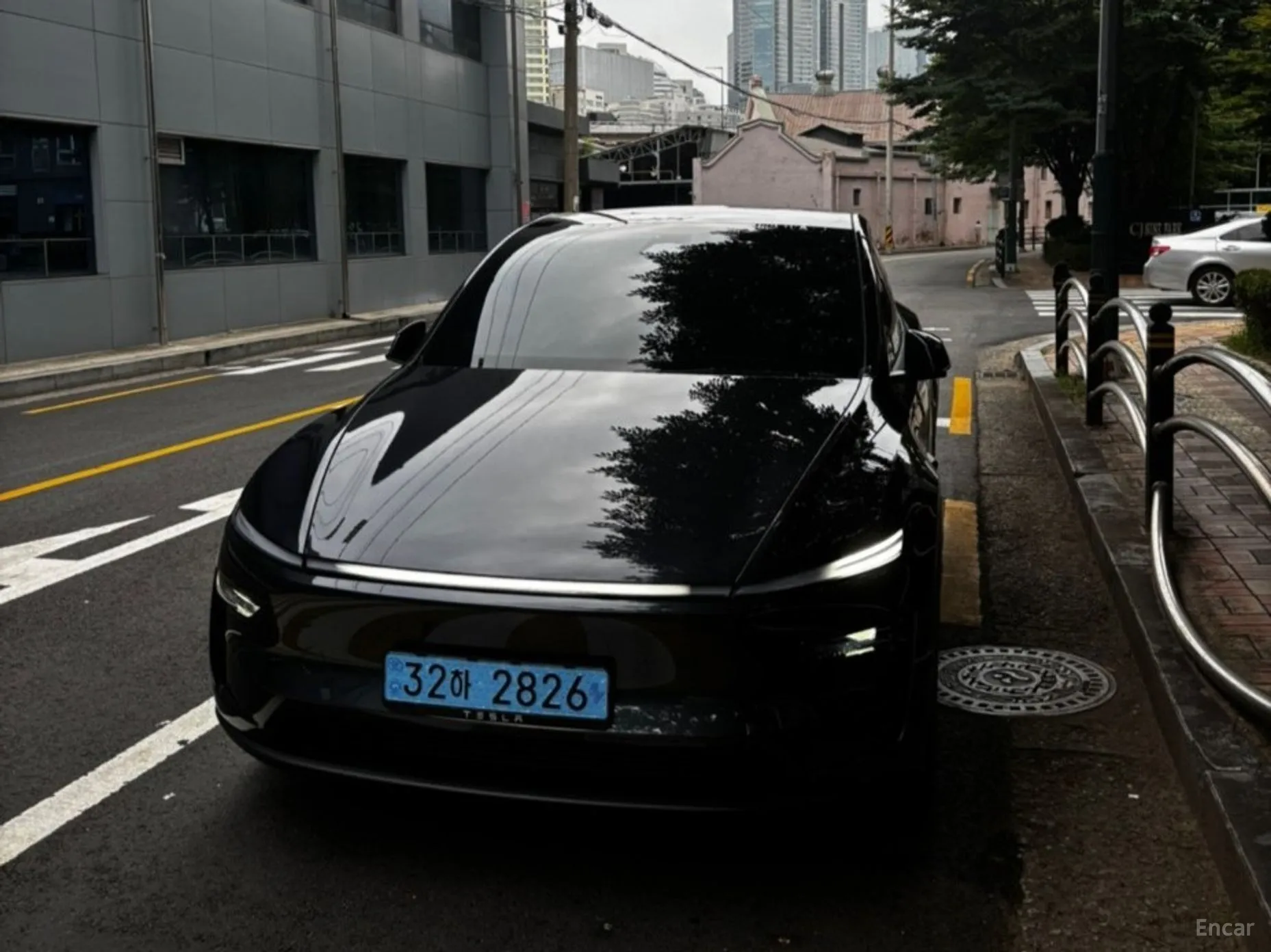 Tesla Model Y превью 3