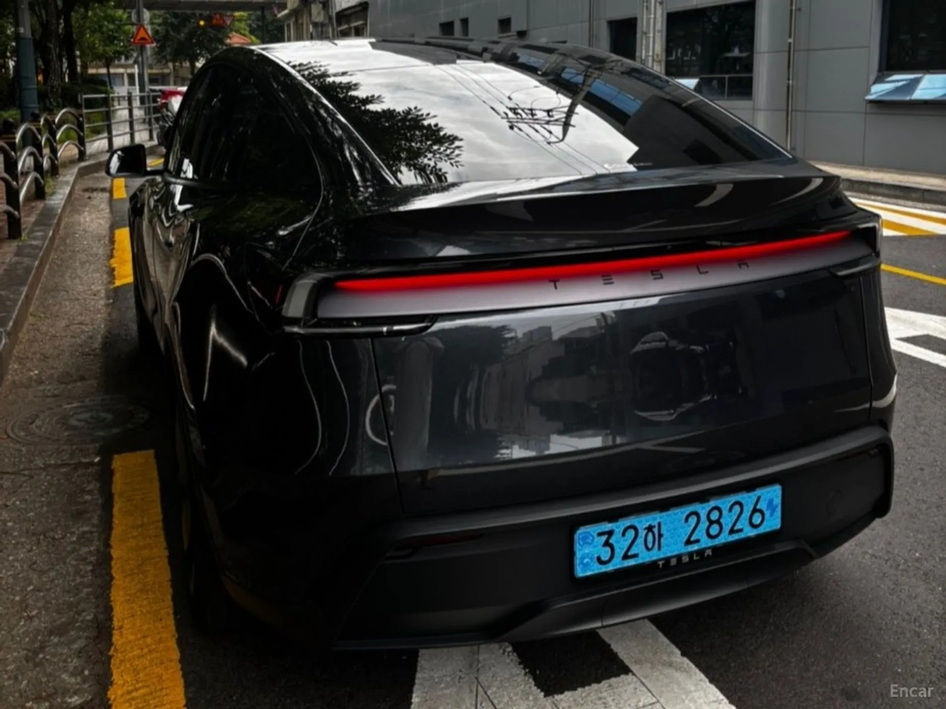 Tesla Model Y превью 6