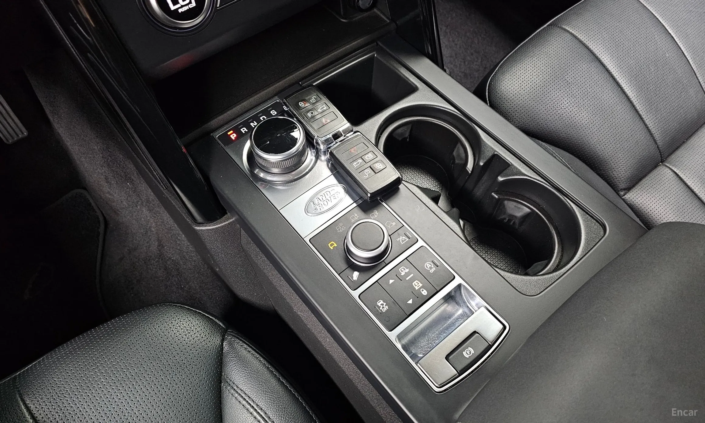 Land Rover Discovery 5 превью 9