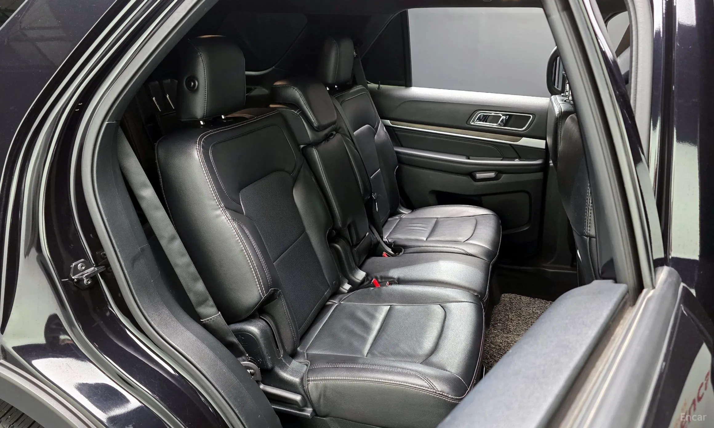 Ford Explorer превью 11