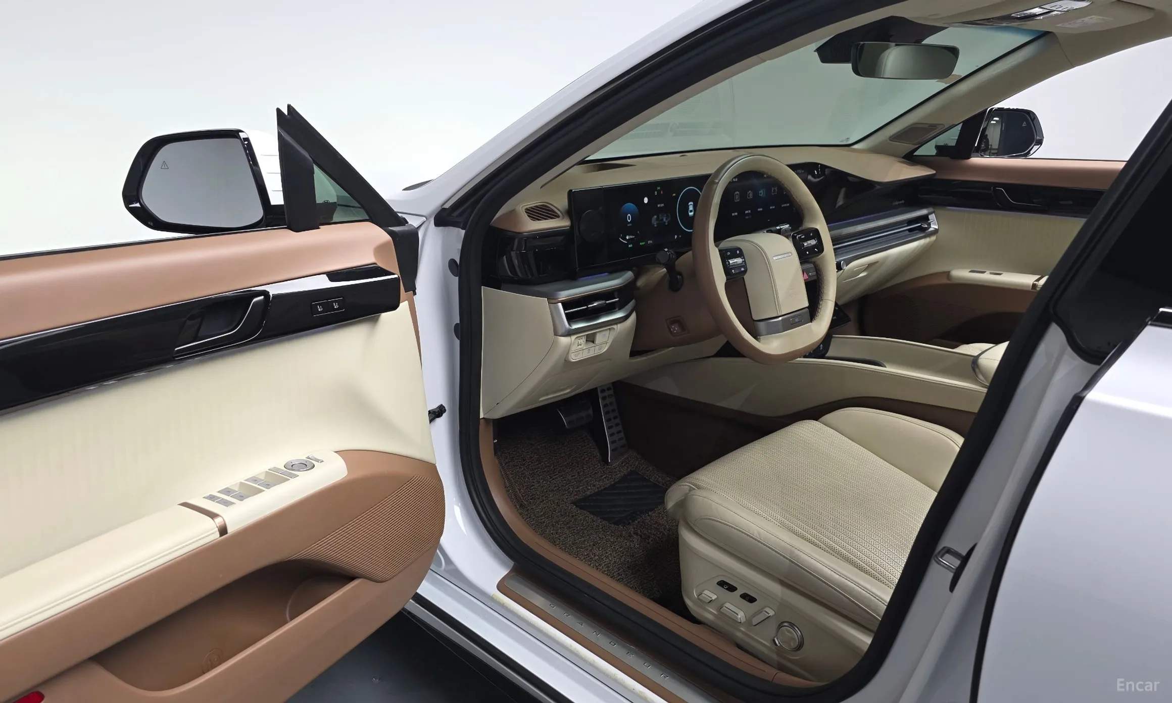 Hyundai Grandeur Hybrid (GN7) превью 10
