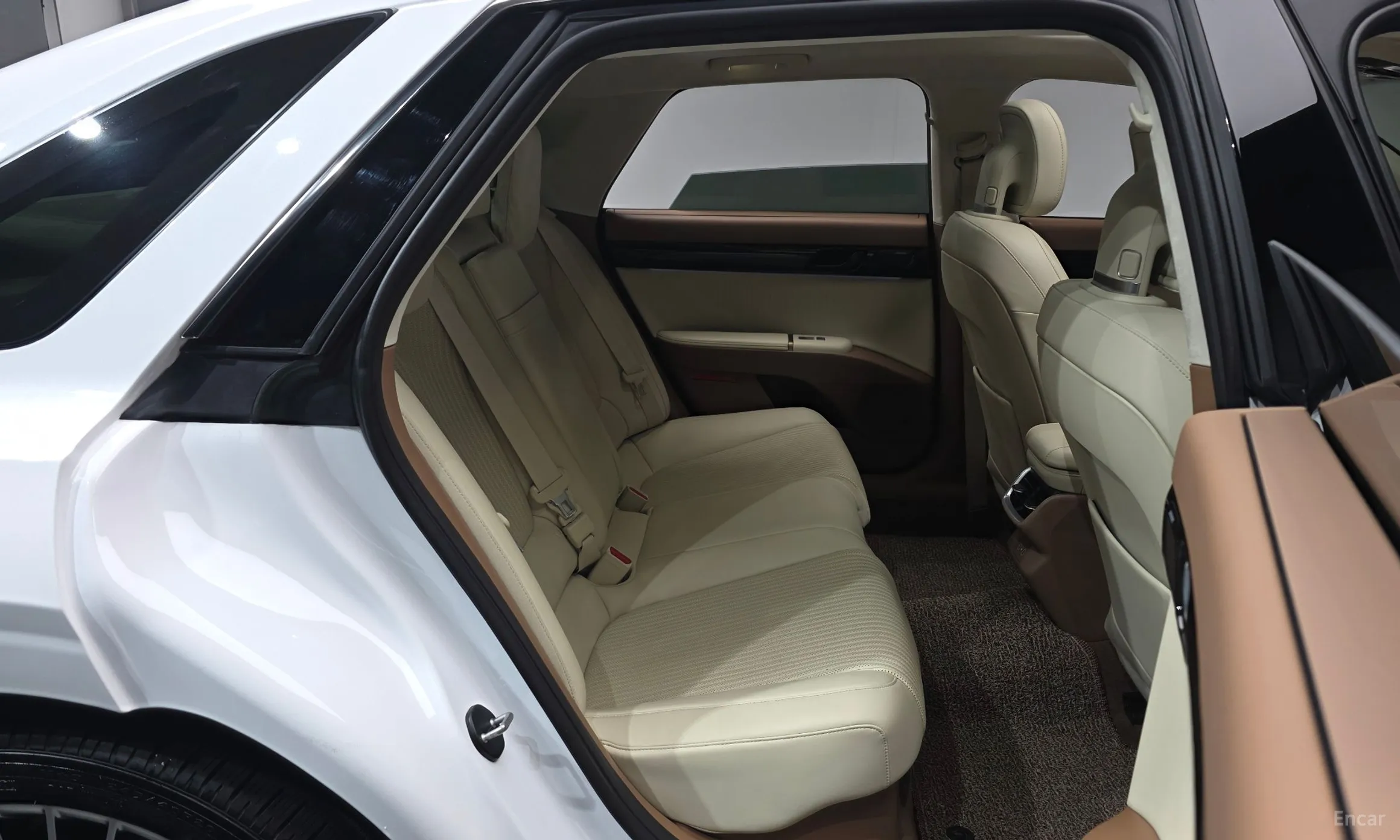 Hyundai Grandeur Hybrid (GN7) превью 12