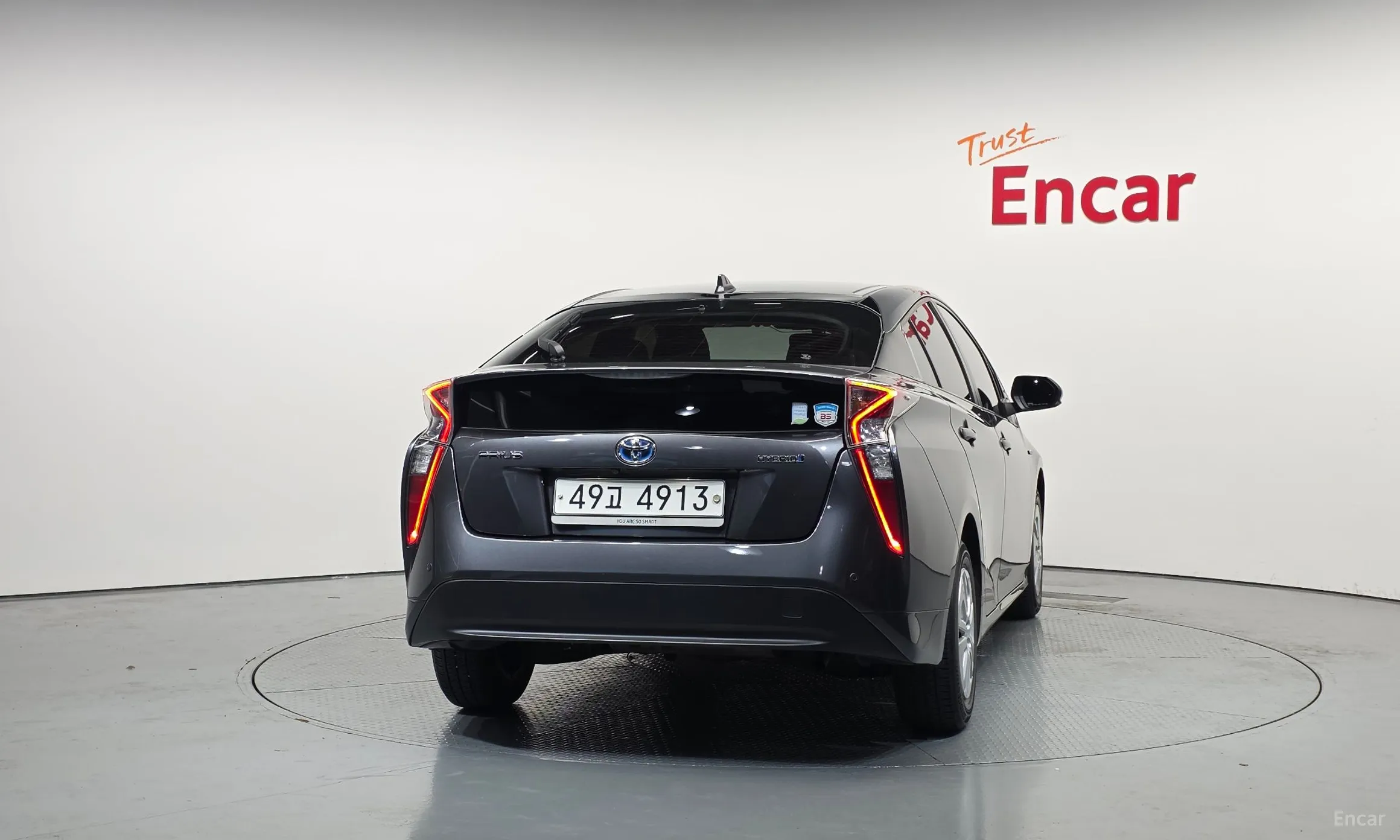Toyota Prius 4th Generation превью 4