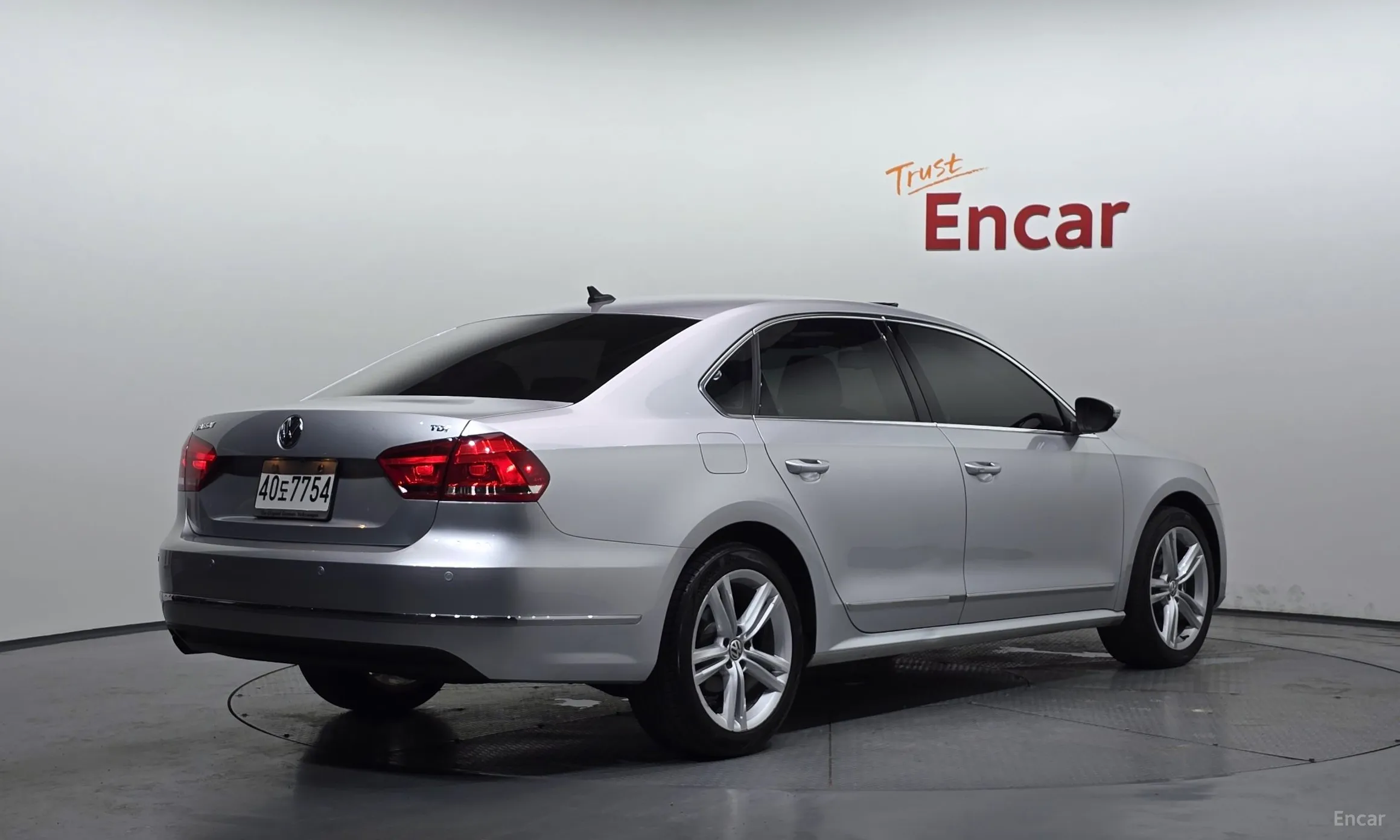 Volkswagen The New Passat превью 2