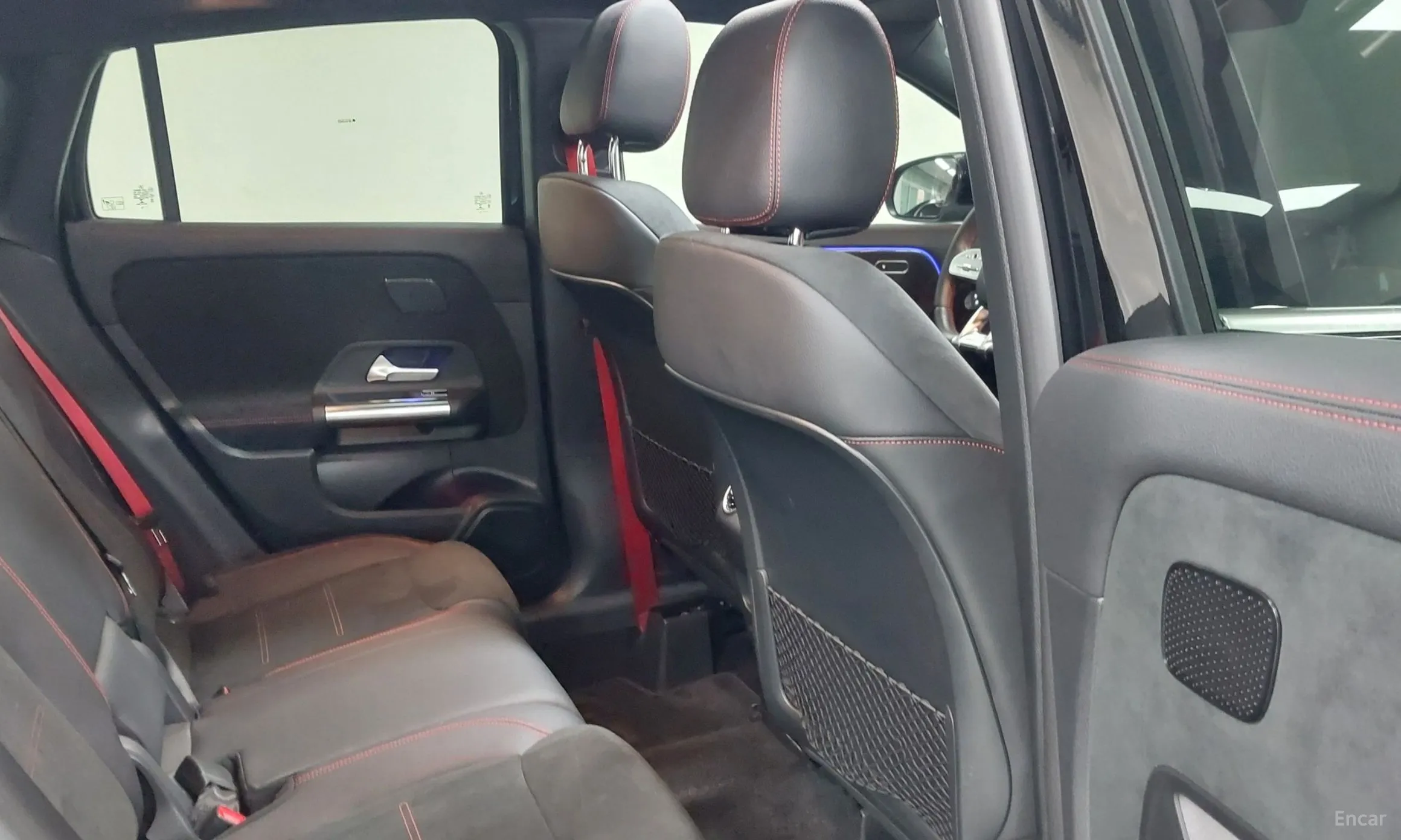 Mercedes Benz GLA-Class H247 превью 10
