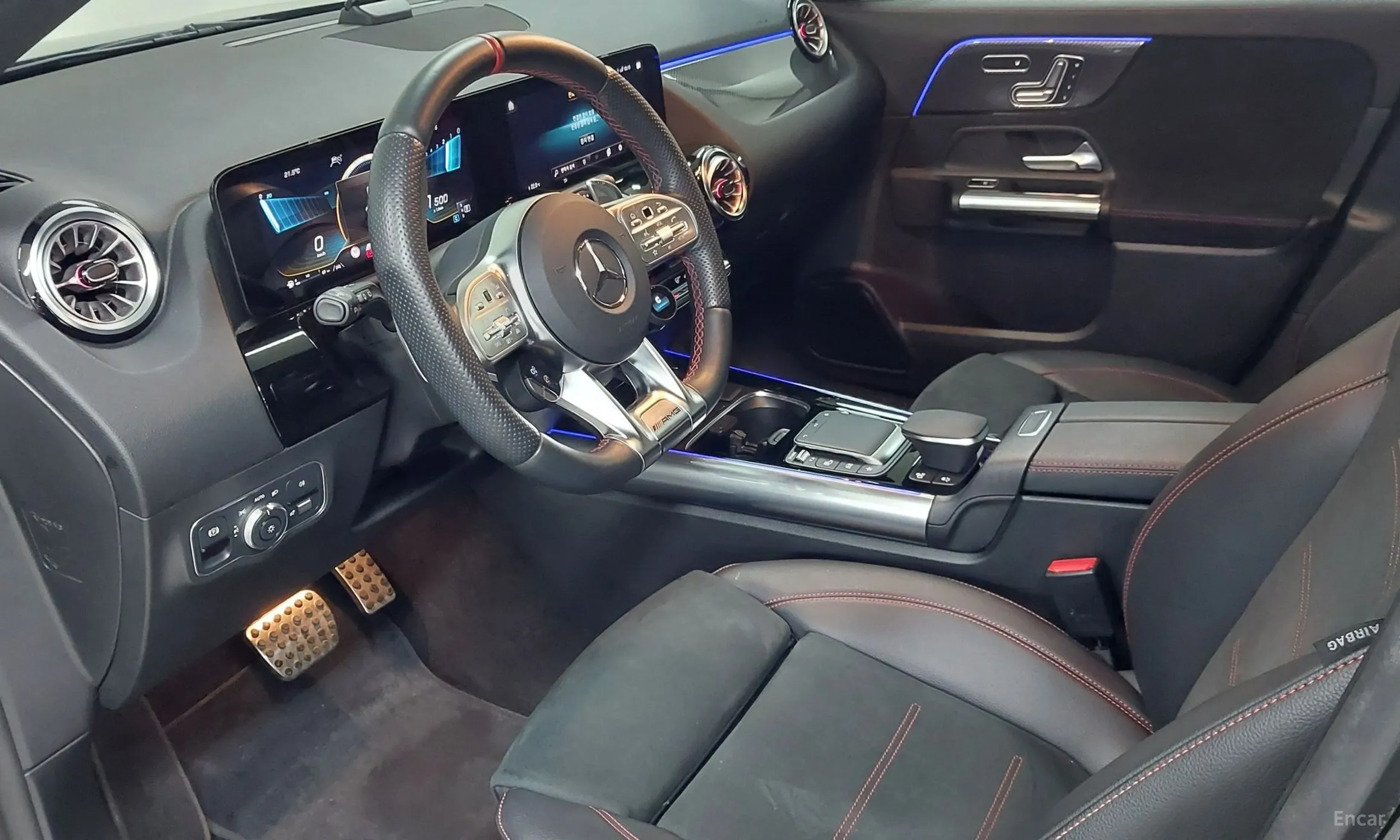 Mercedes Benz GLA-Class H247 превью 9