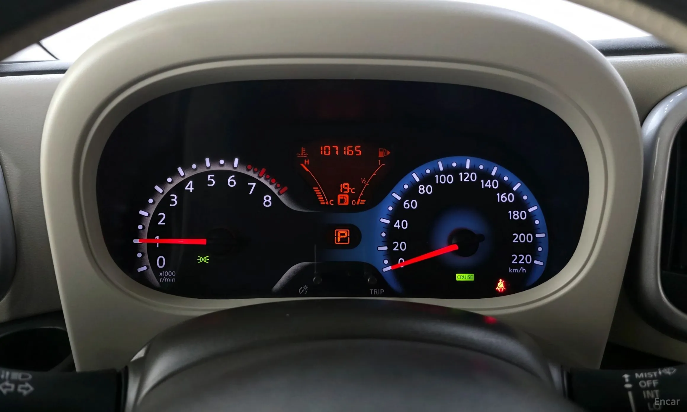 Nissan Cube превью 8