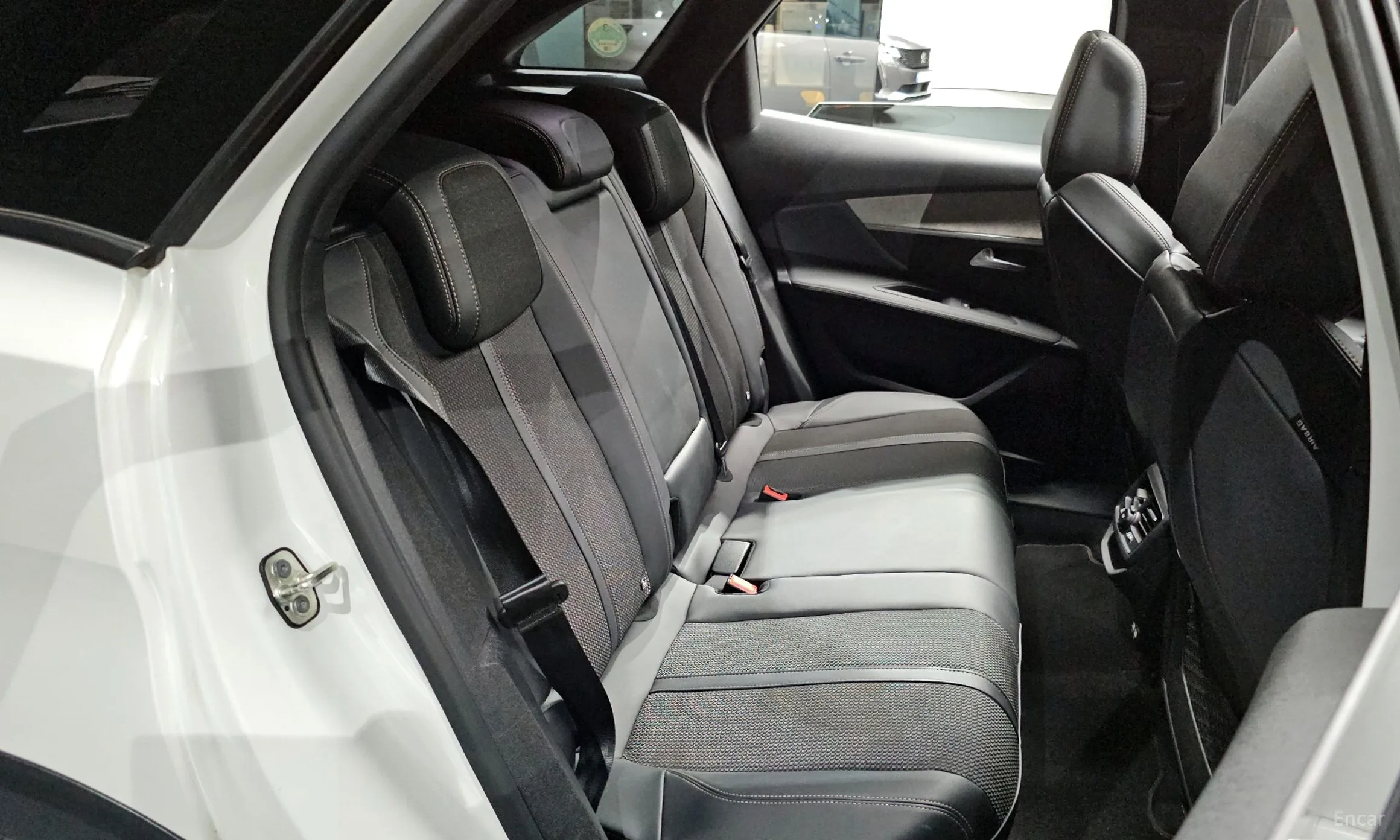 Peugeot 3008 2nd generation превью 11