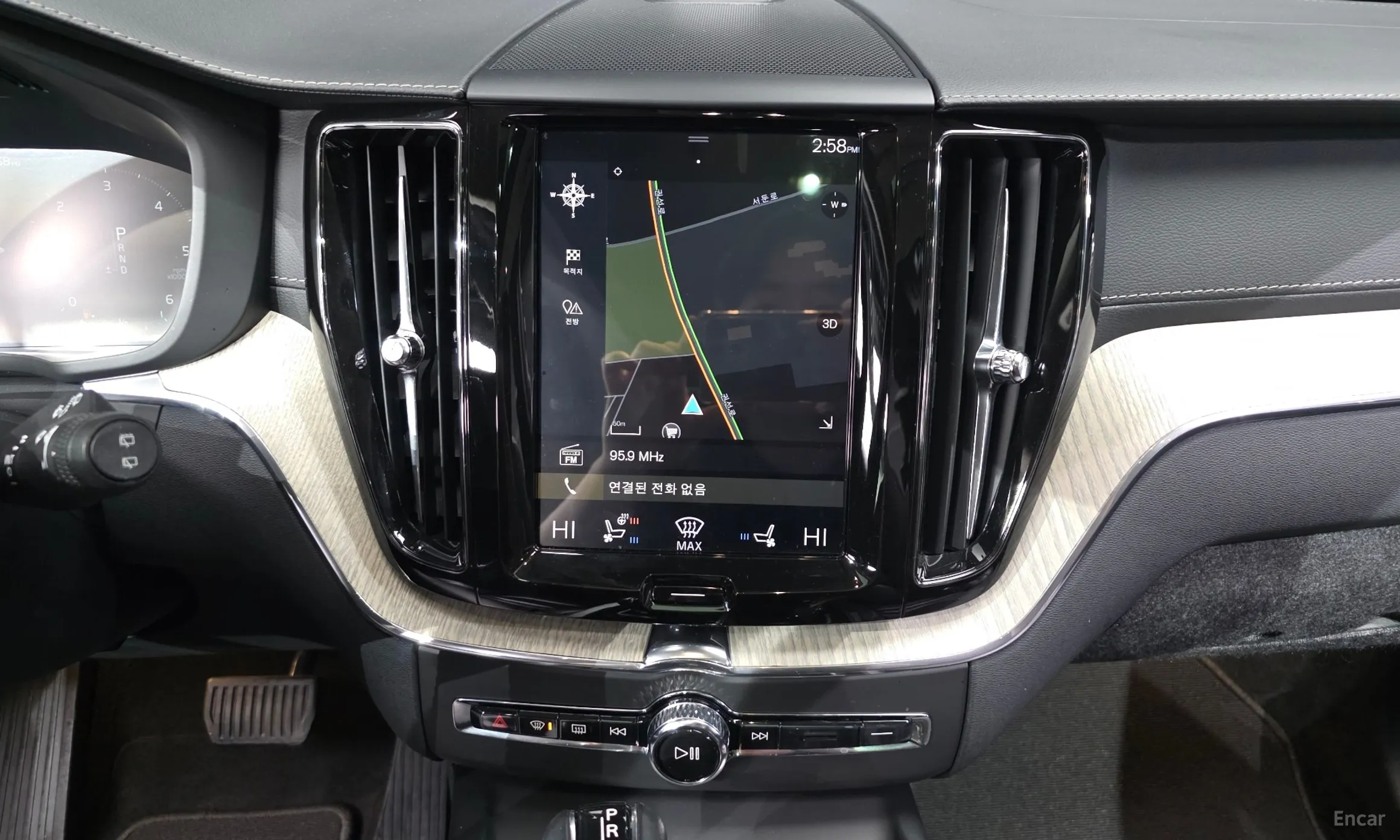 Volvo XC60 Gen 2 превью 13