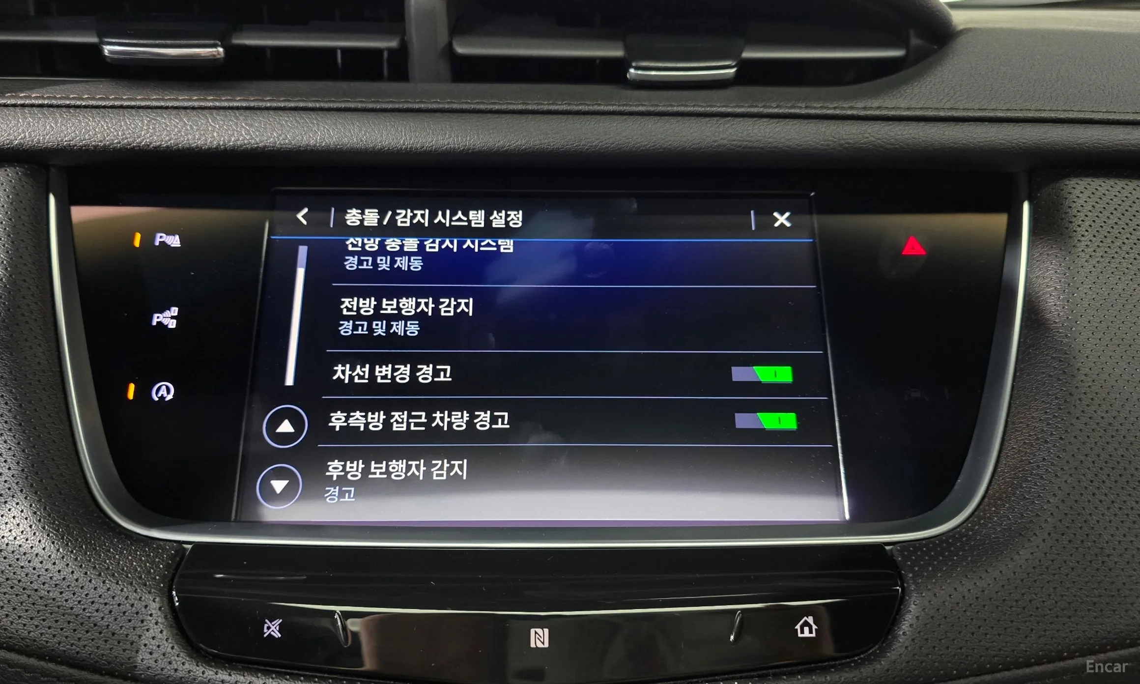 Cadillac XT5 превью 15