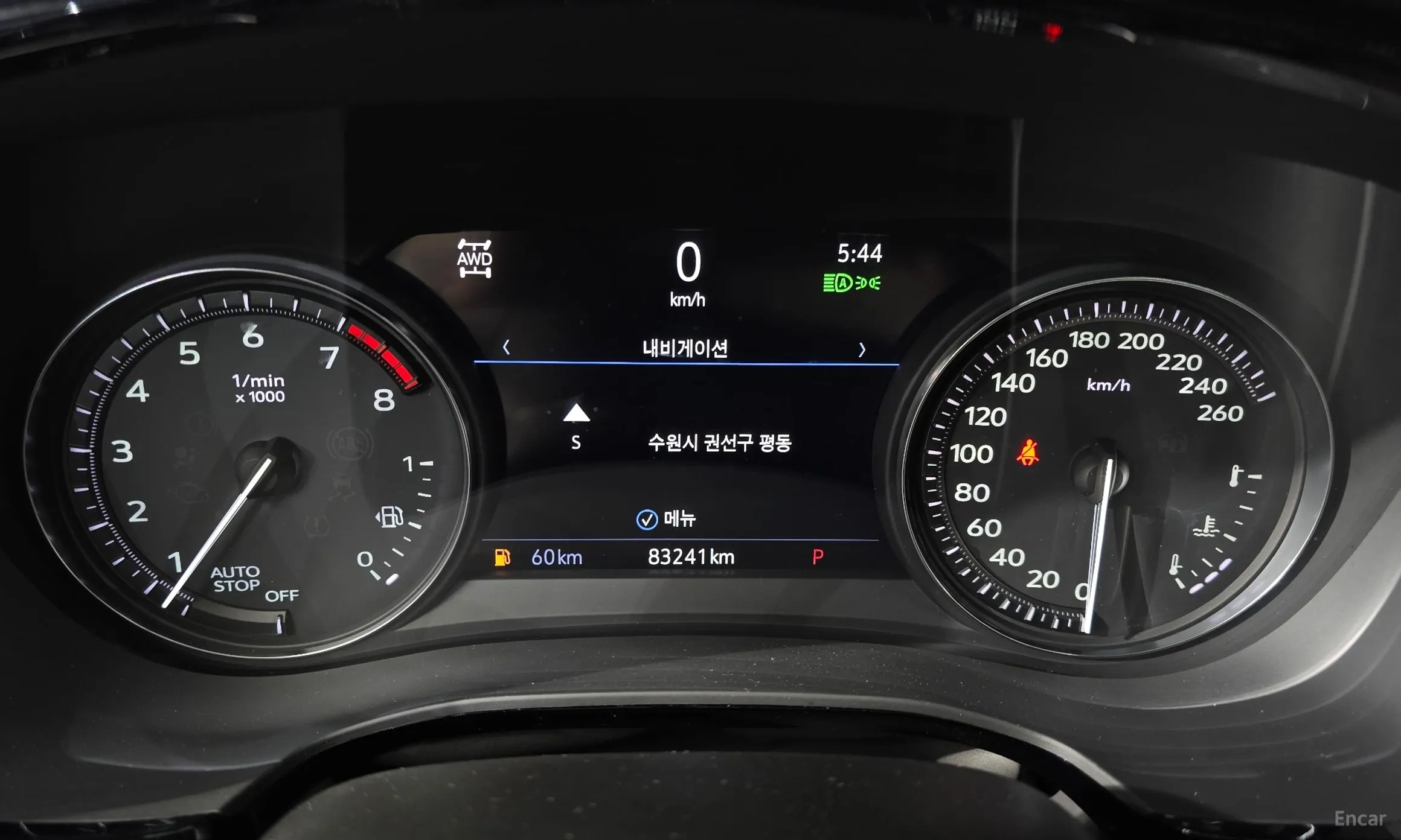 Cadillac XT5 превью 8