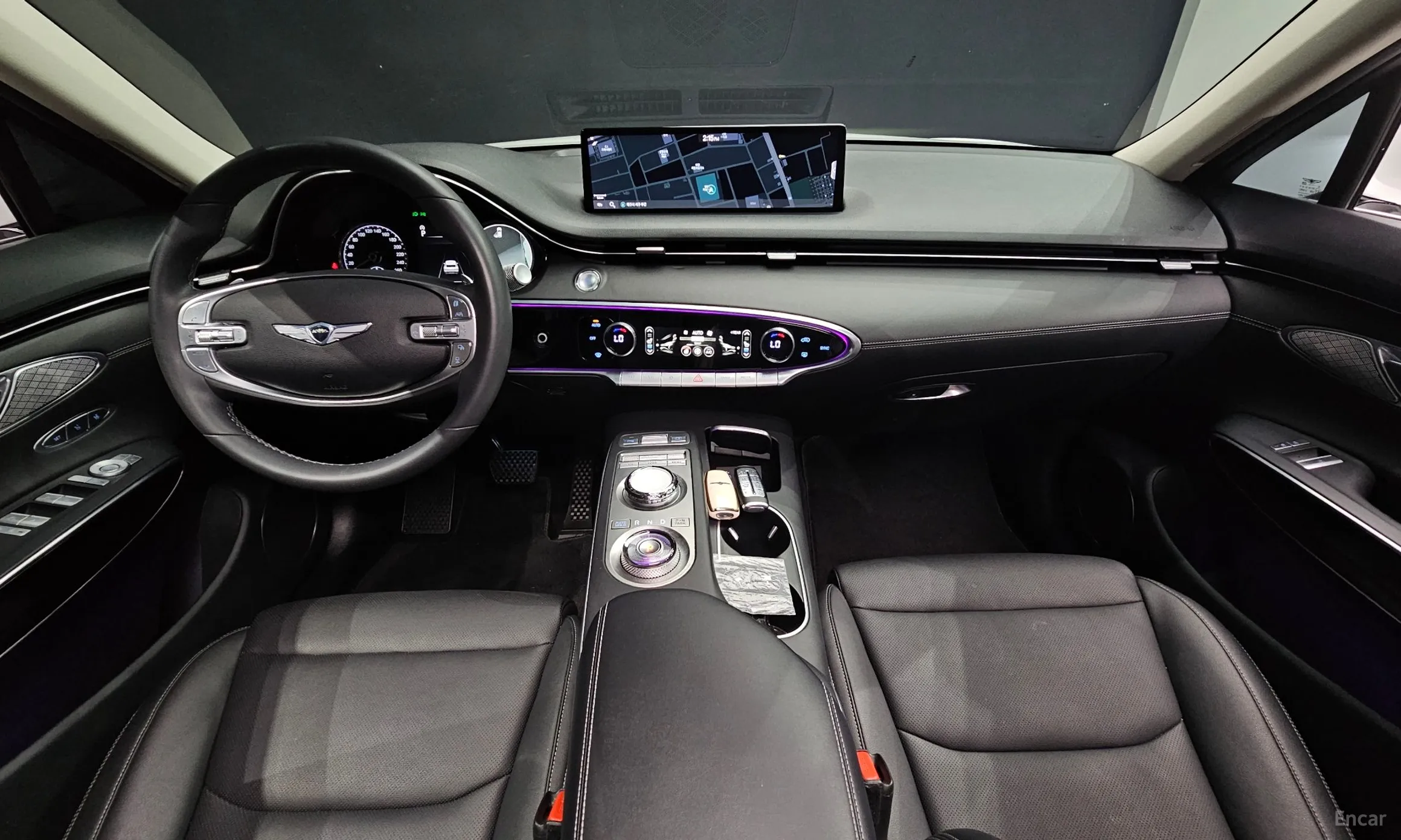 Genesis GV70 превью 7