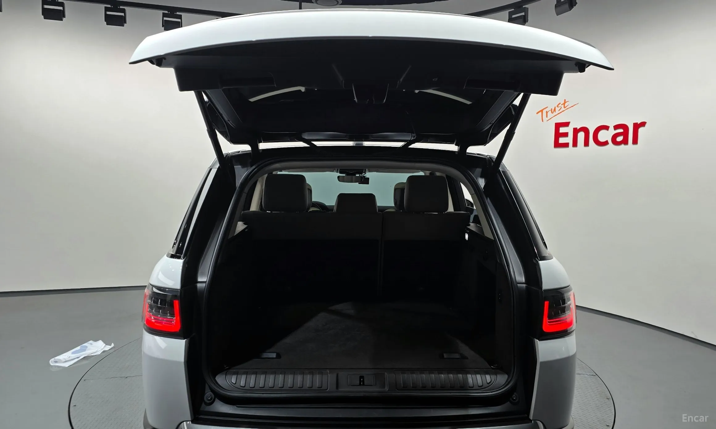 Land Rover Range Rover Sport 2nd Generation превью 18