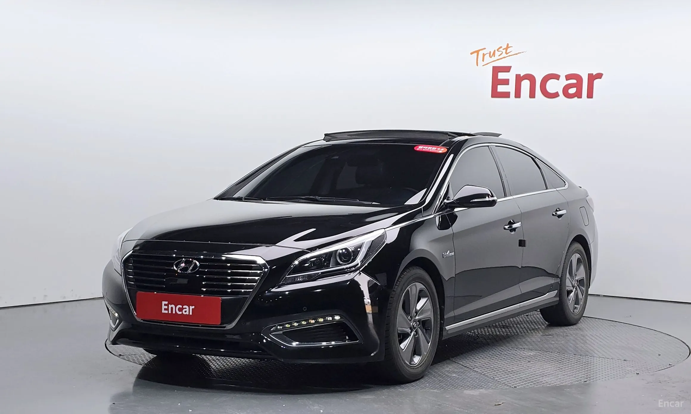 Hyundai LF Sonata Hybrid