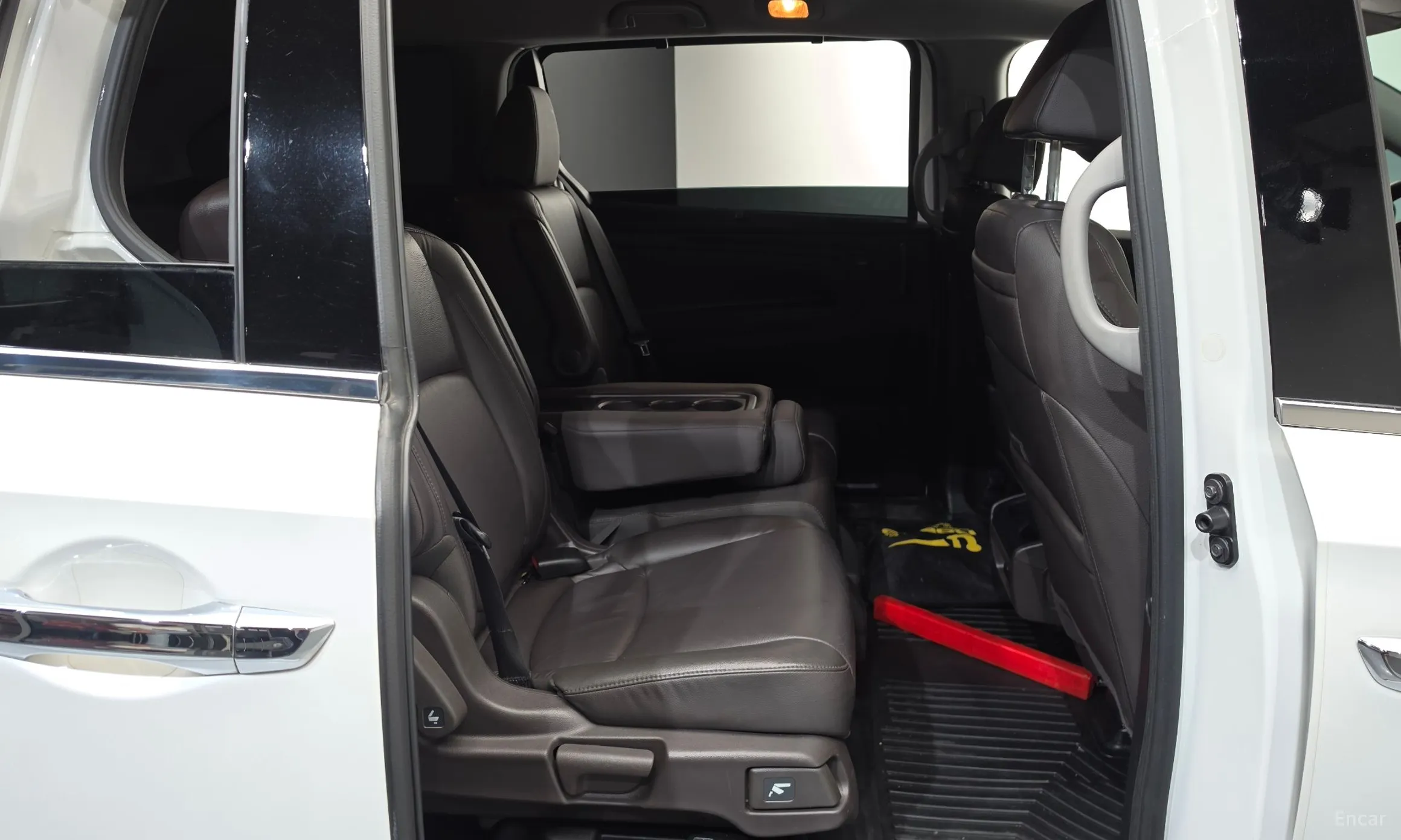 Honda Odyssey превью 11