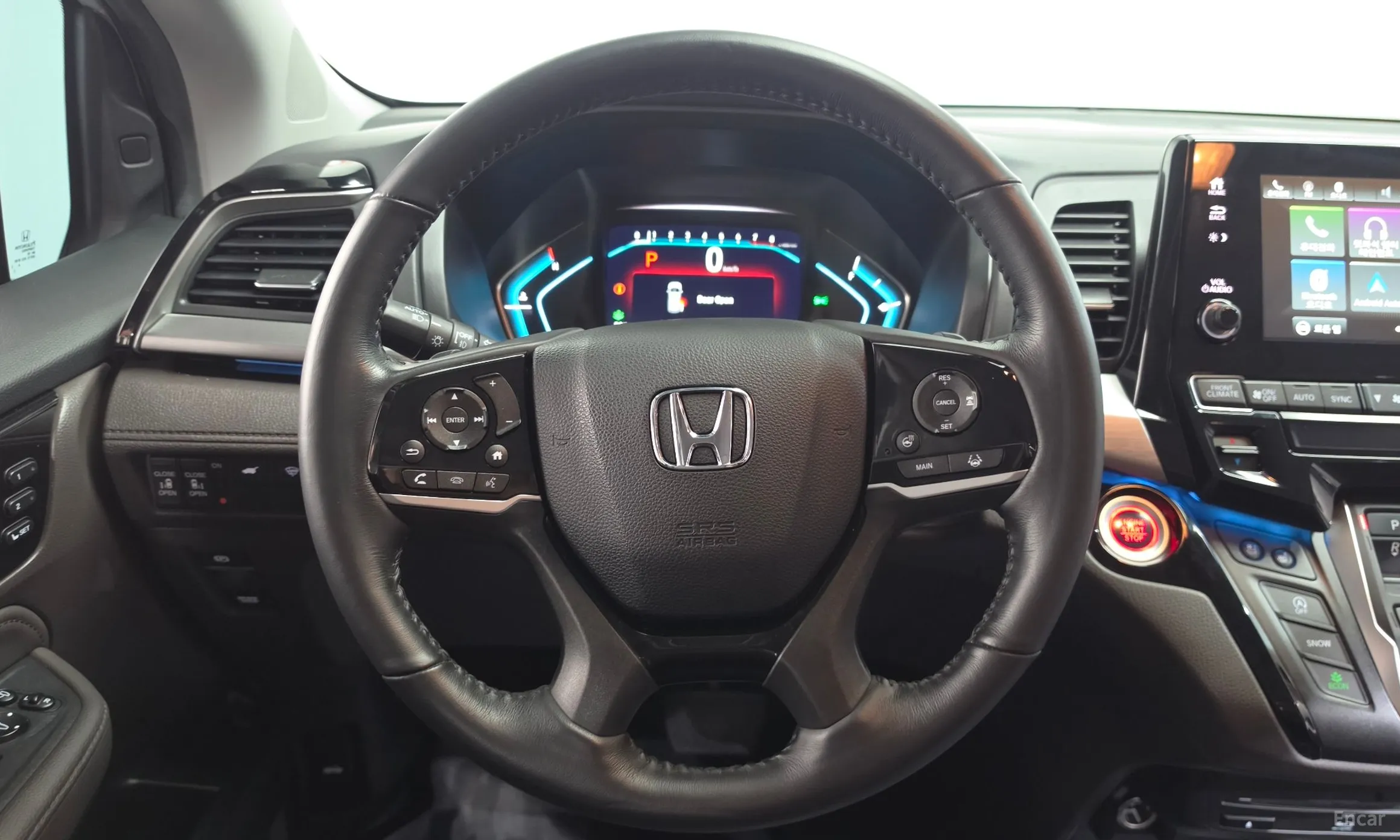 Honda Odyssey превью 12