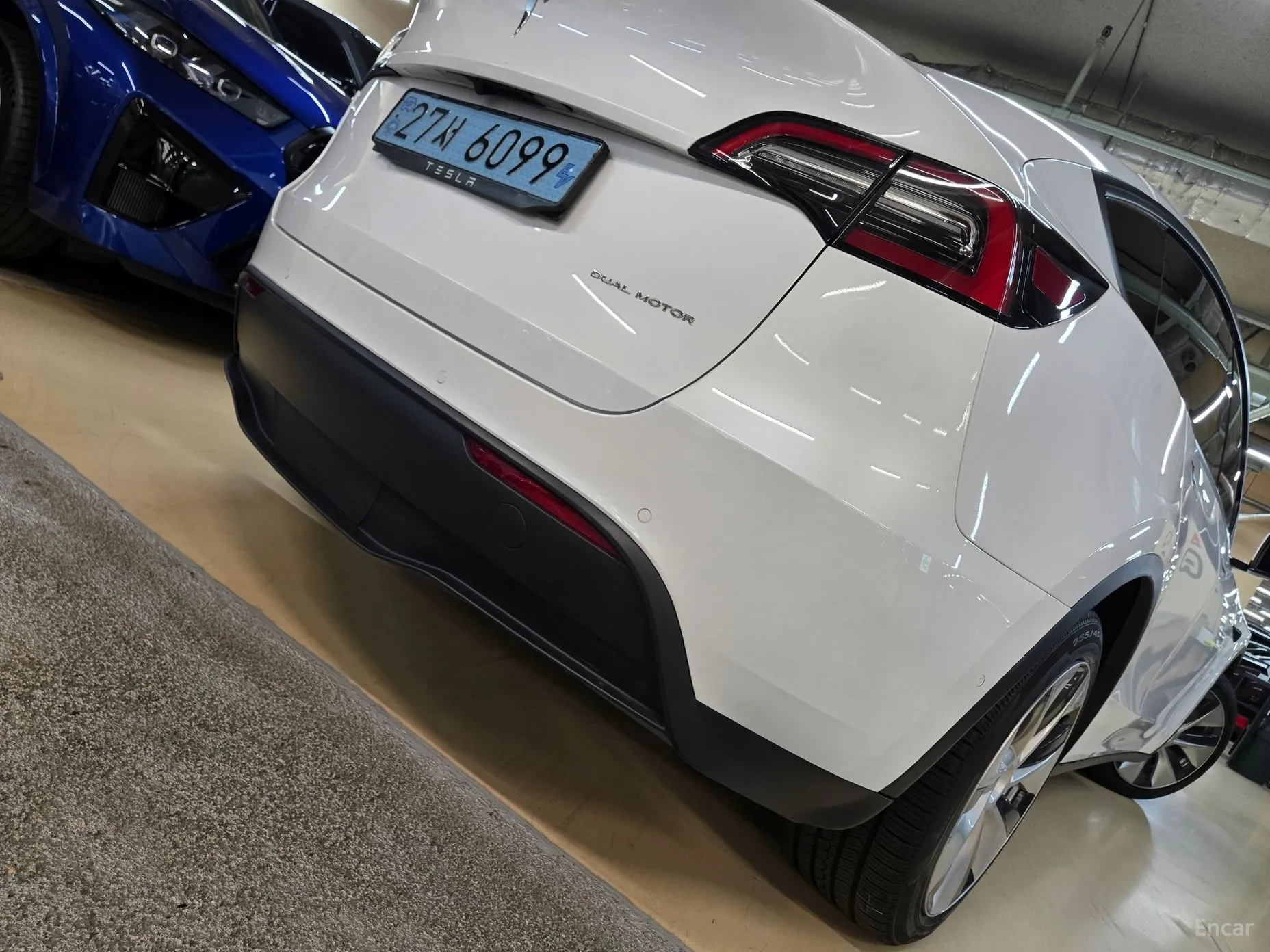 Tesla Model Y превью 19