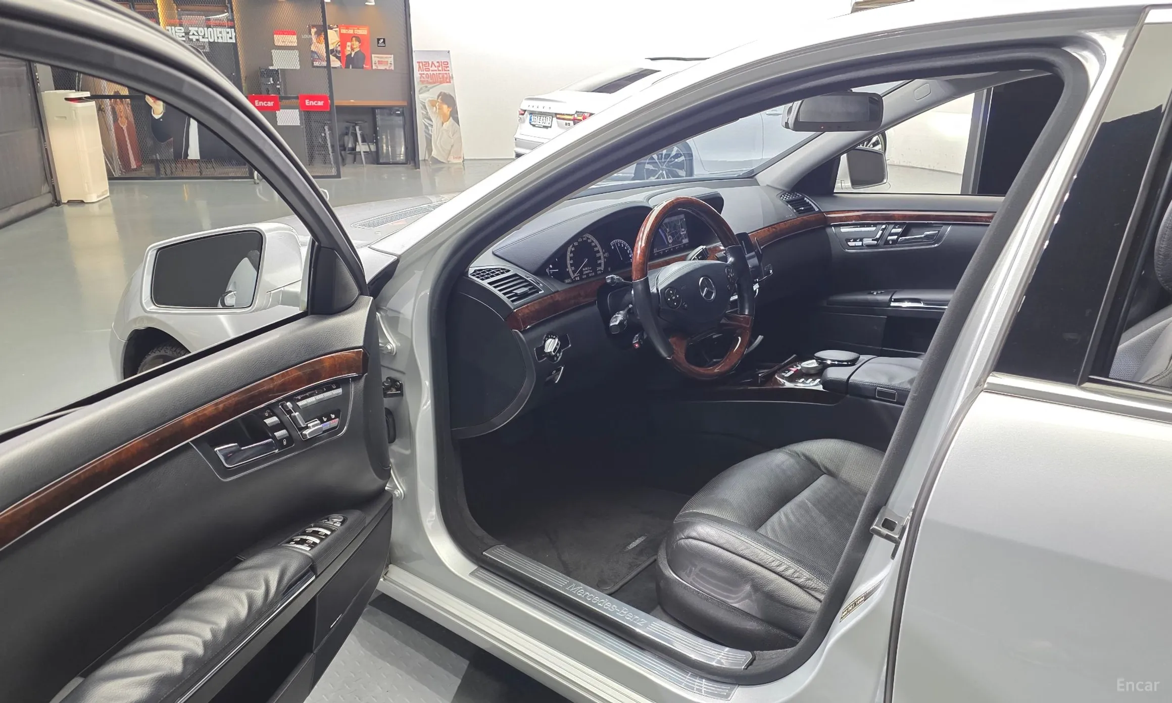 Mercedes Benz S-Class W221 превью 10