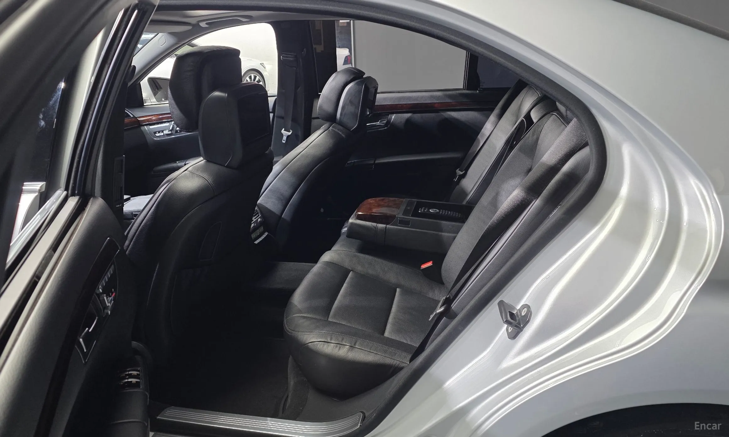 Mercedes Benz S-Class W221 превью 11