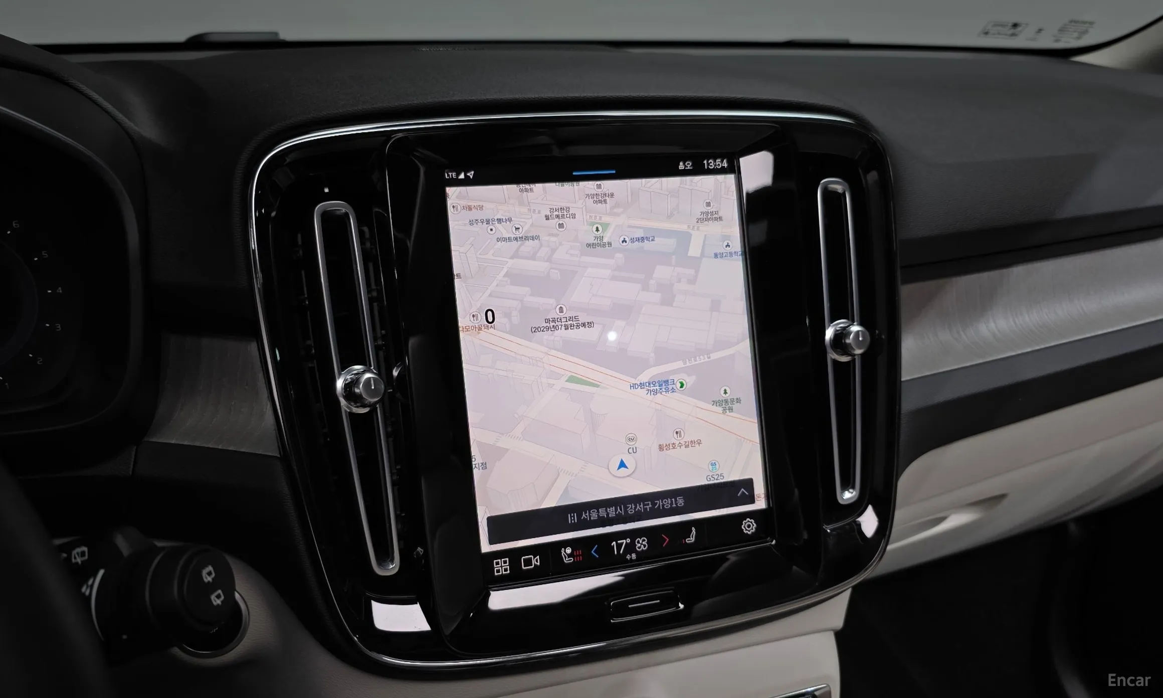 Volvo XC40 превью 14