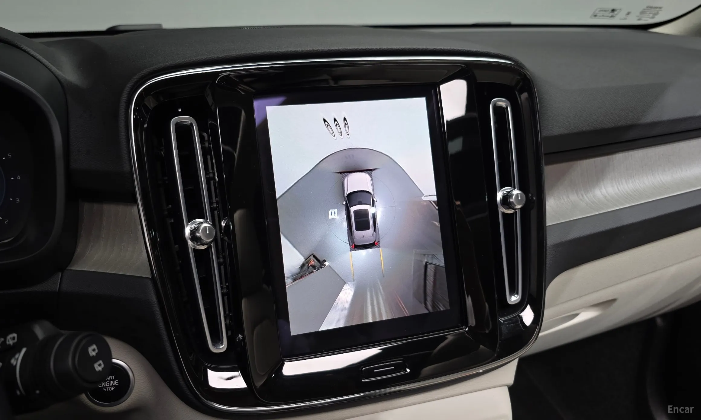 Volvo XC40 превью 15