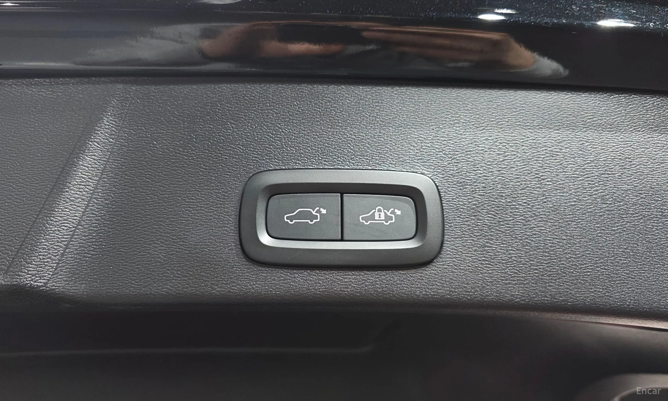 Volvo XC40 превью 20