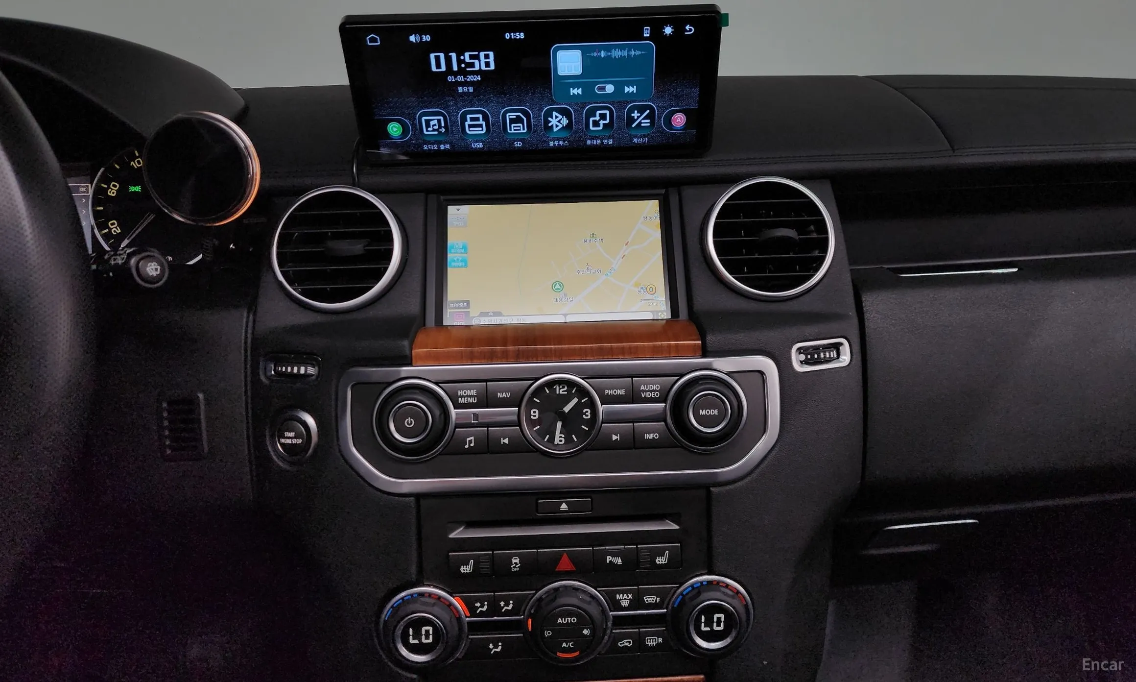 Land Rover Discovery 4 превью 12