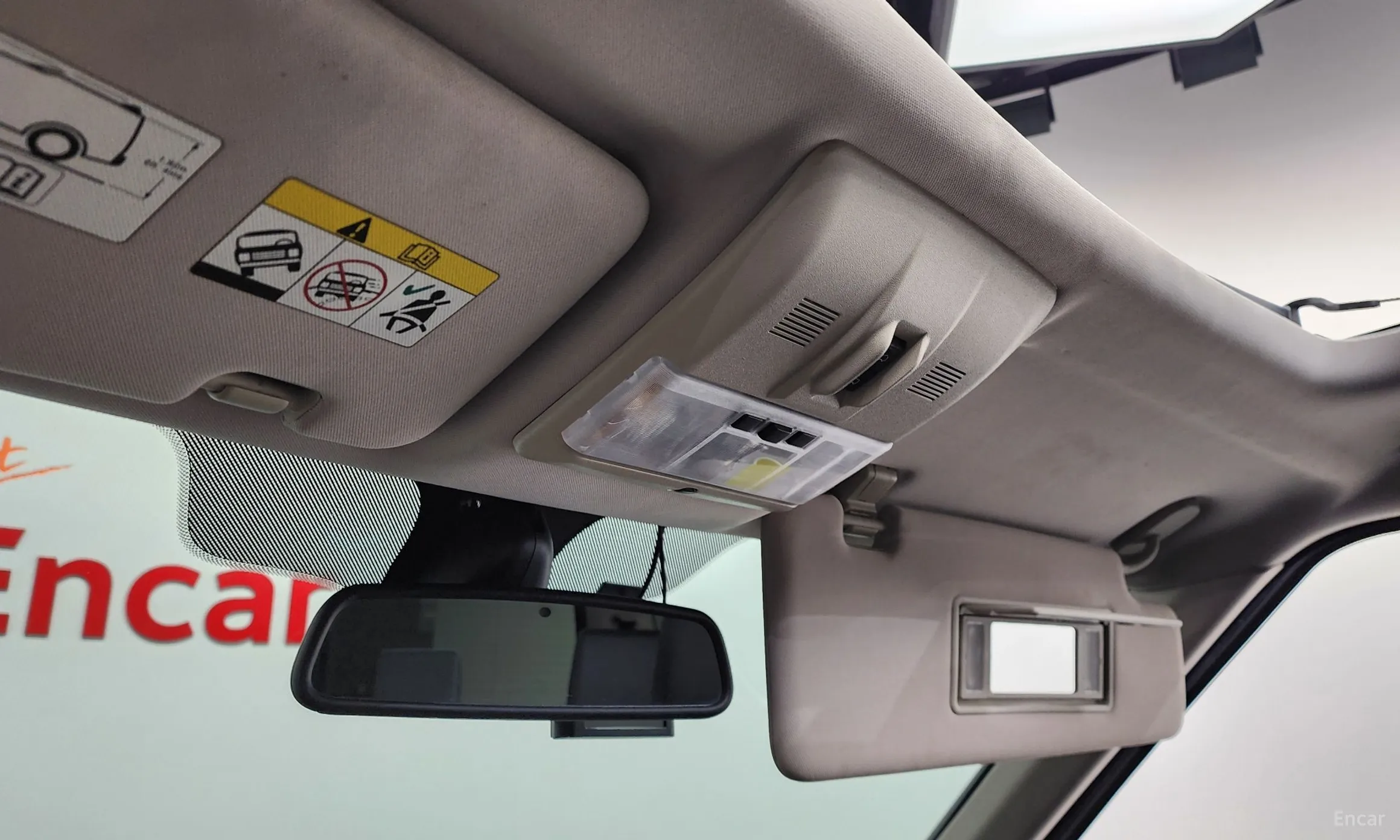 Land Rover Discovery 4 превью 18