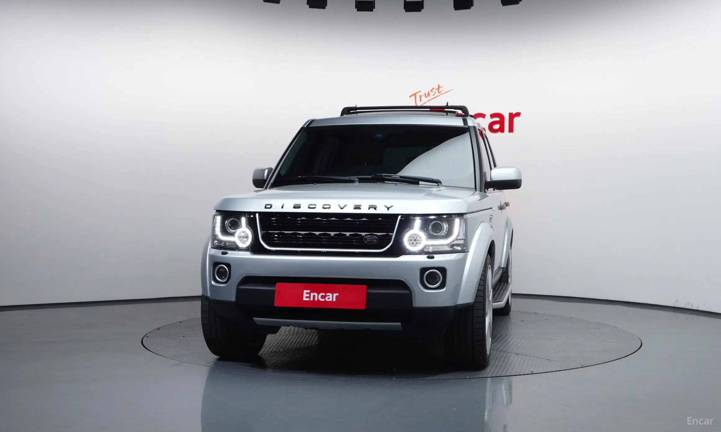 Land Rover Discovery 4 превью 3