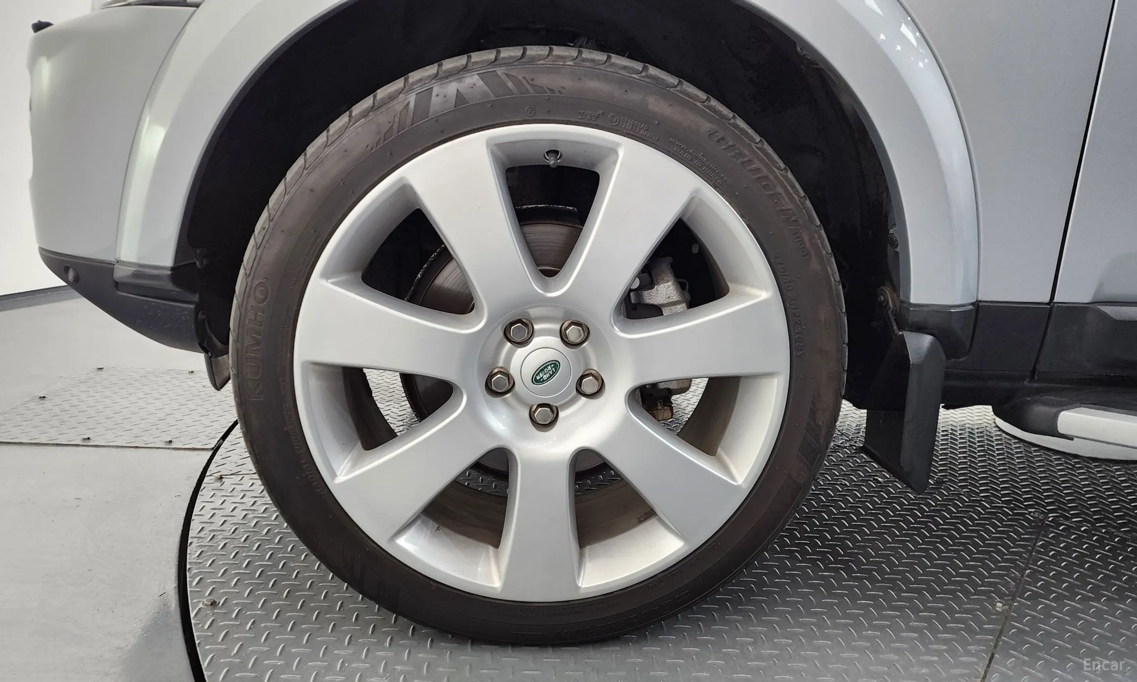 Land Rover Discovery 4 превью 5